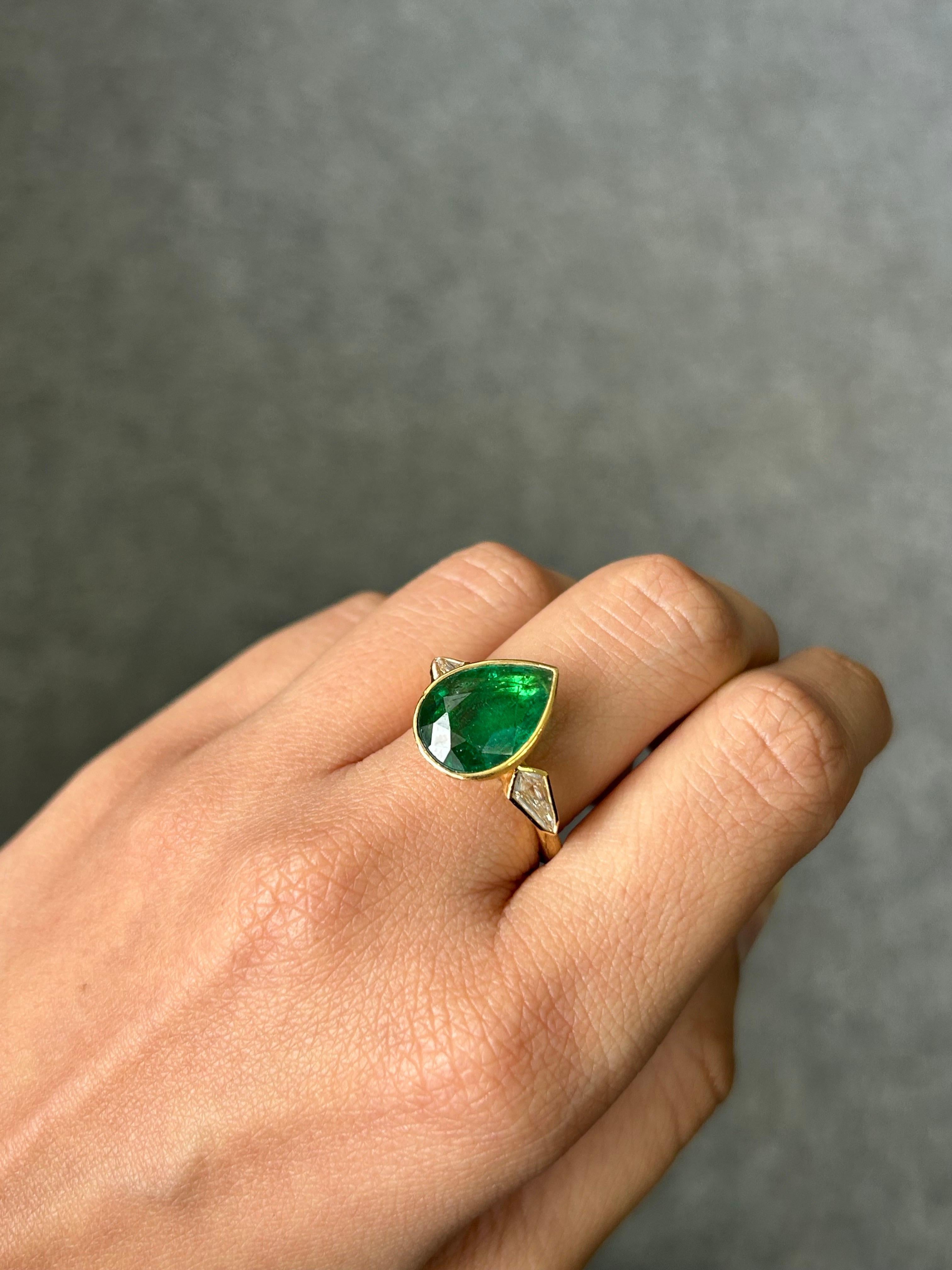 Certified 4.68 Carat Pear Shape Emerald and Diamond Three Stone Ring For Sale 2