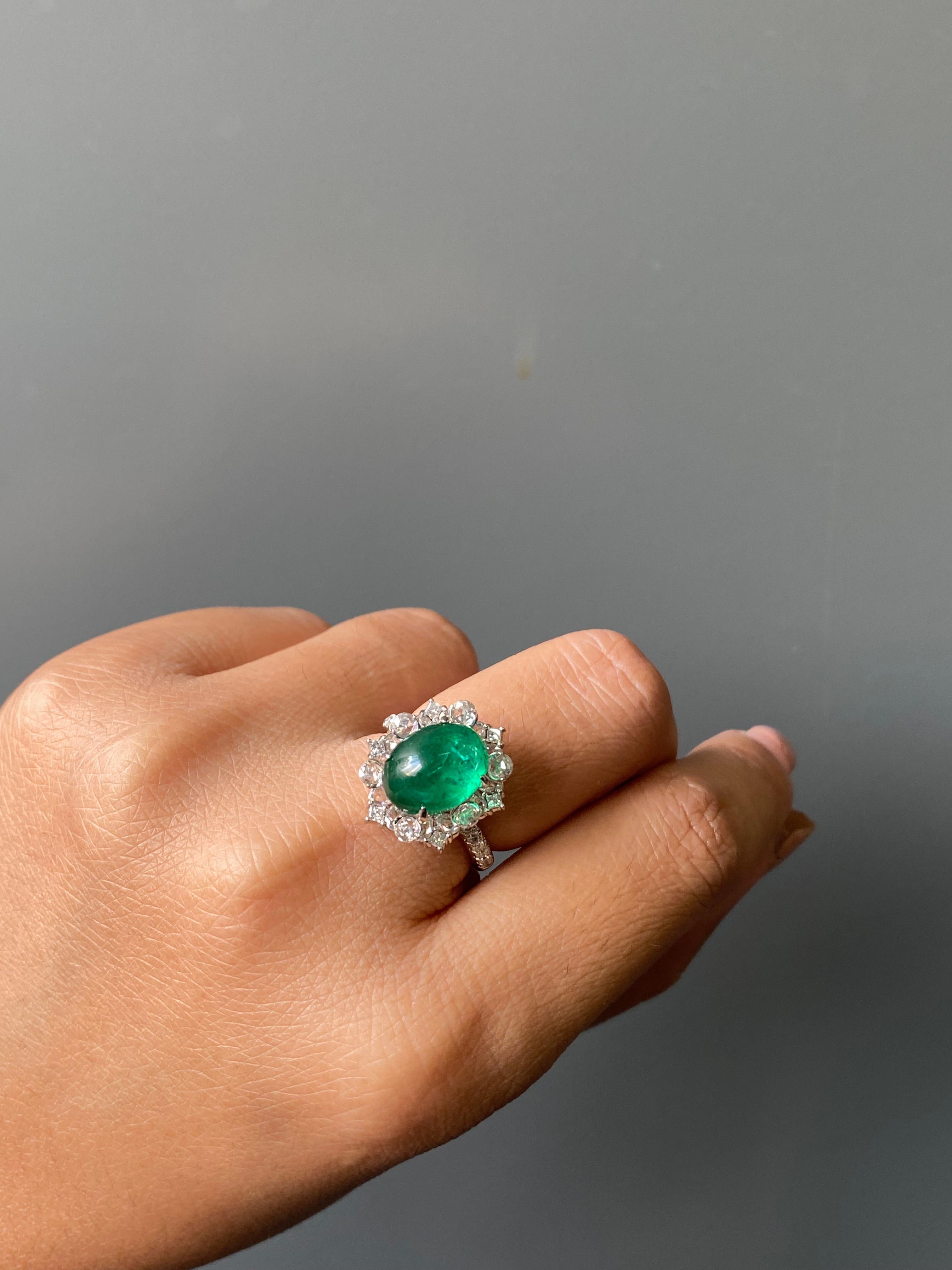 Women's Certified 4.76 Carat Emerald Cabochon and Diamond Cocktail Engagement Ring For Sale