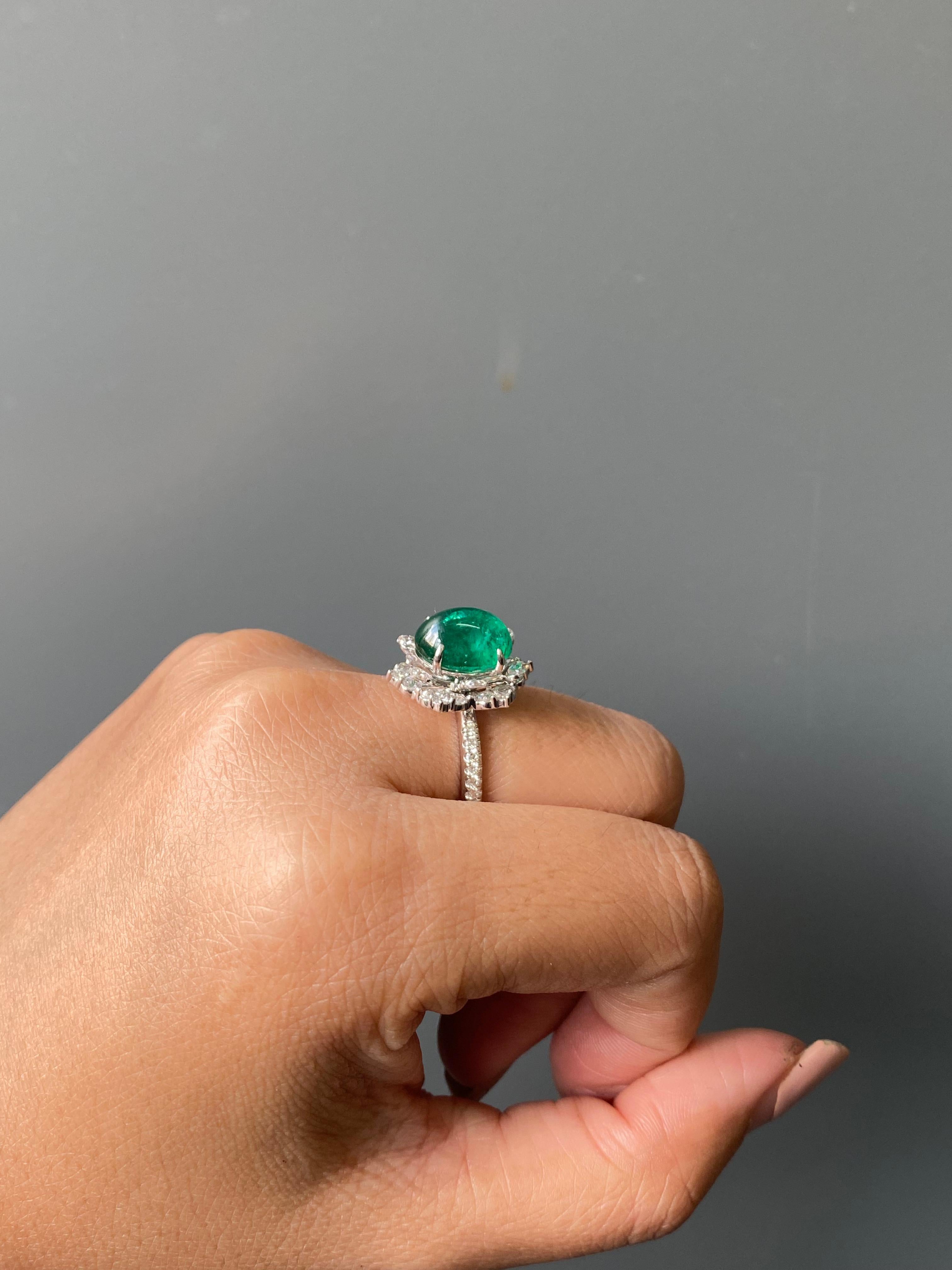 Certified 4.76 Carat Emerald Cabochon and Diamond Cocktail Engagement Ring For Sale 1