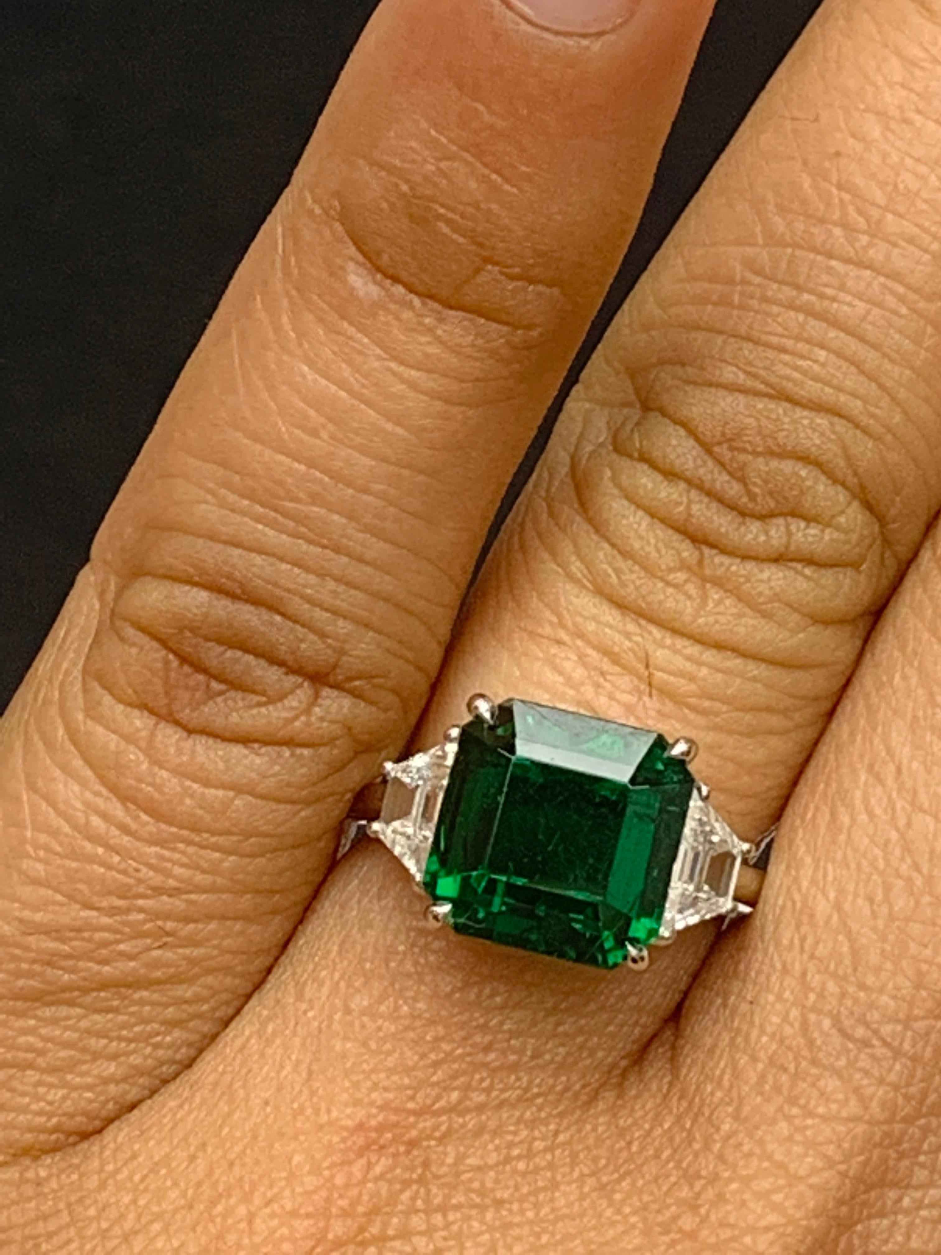 Certified 4.78 Carat Emerald Cut Emerald Diamond Engagement Ring in Platinum For Sale 1
