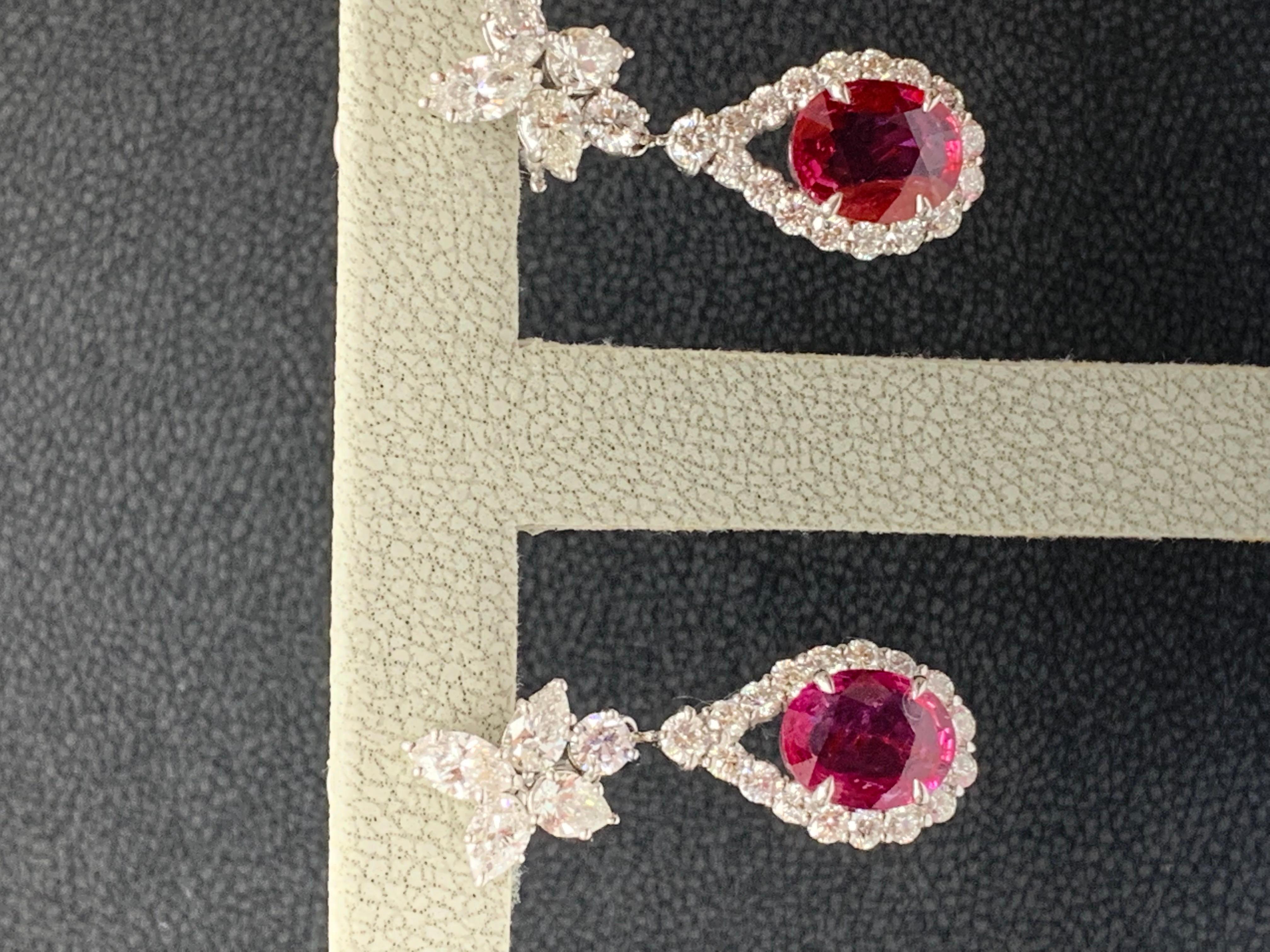 Contemporary Certified 4.85 Carat Natural Ruby and Diamond Drop Earrings in 18K White Gold For Sale