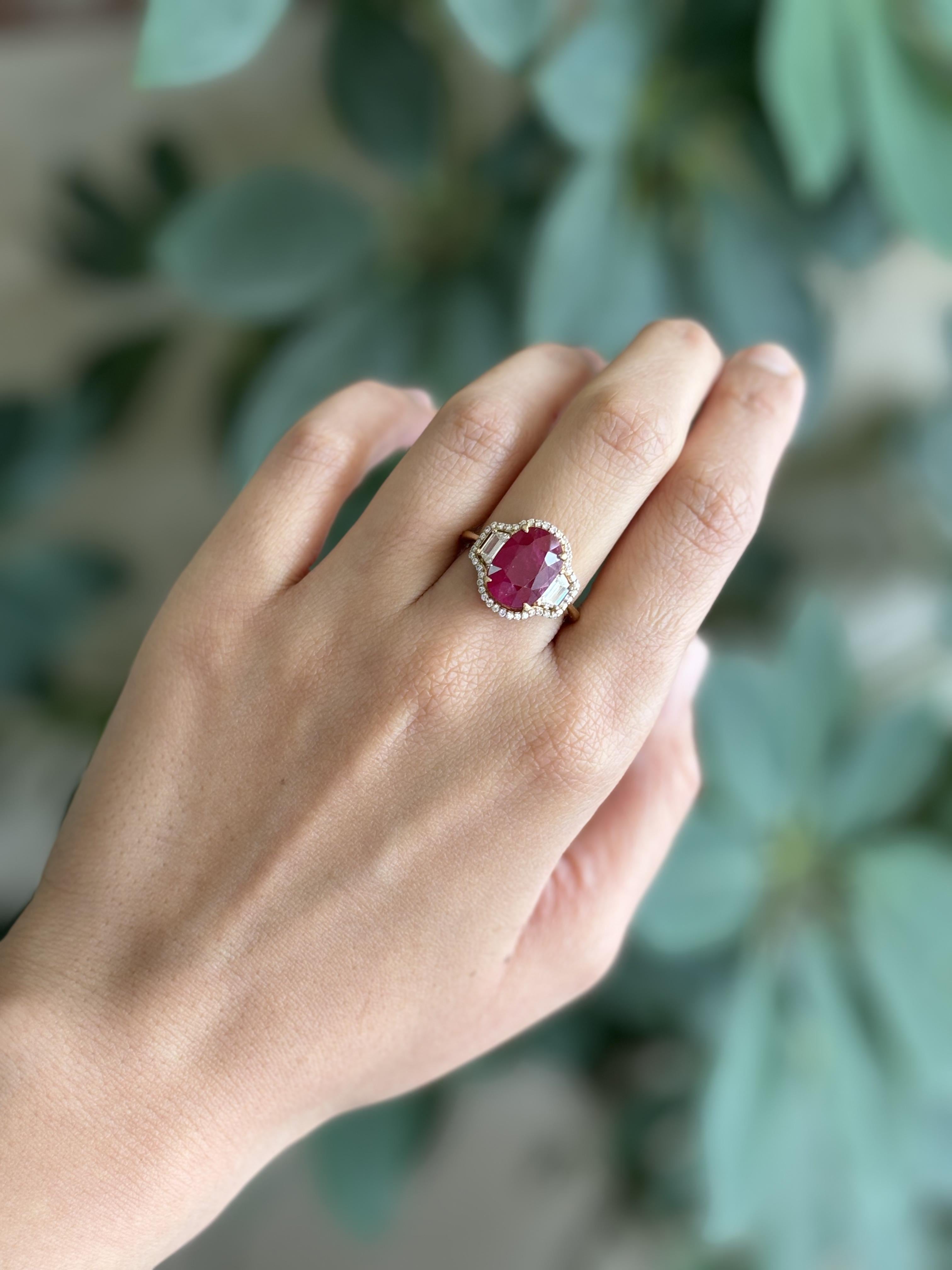 Women's Certified 4.94 carat Ruby And Diamond Three Stone Engagement Ring For Sale