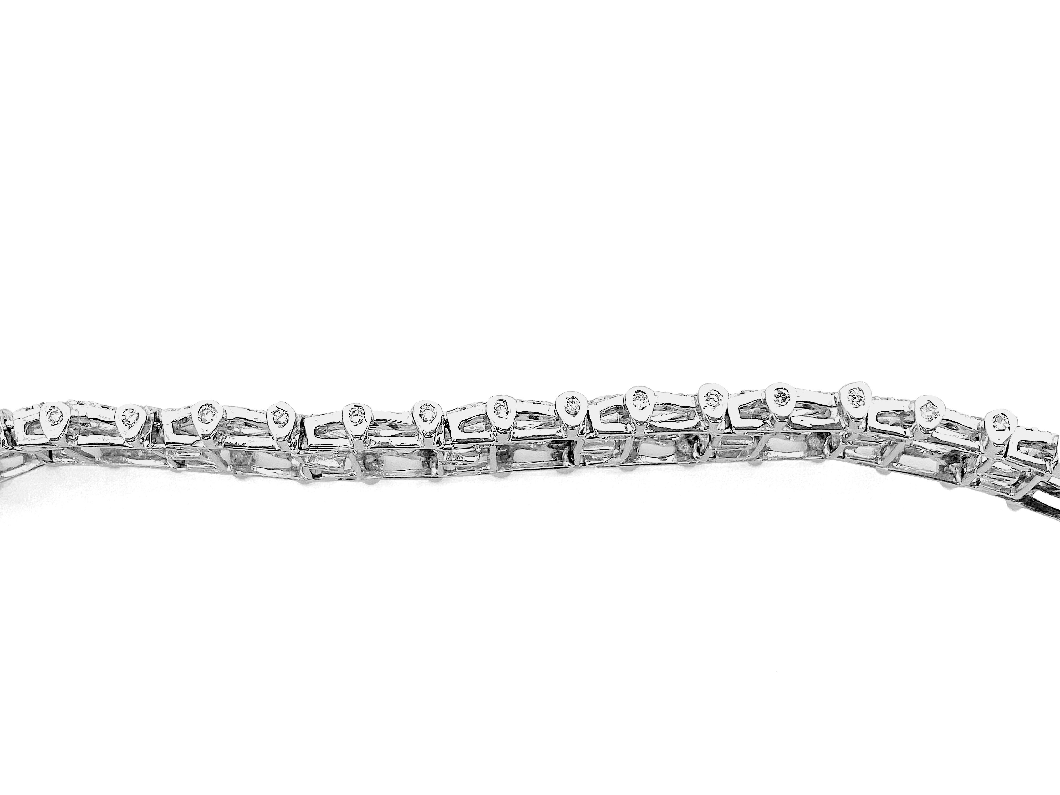 Certified 5 Carat Diamond White Gold Bracelet In Excellent Condition For Sale In Miami, FL