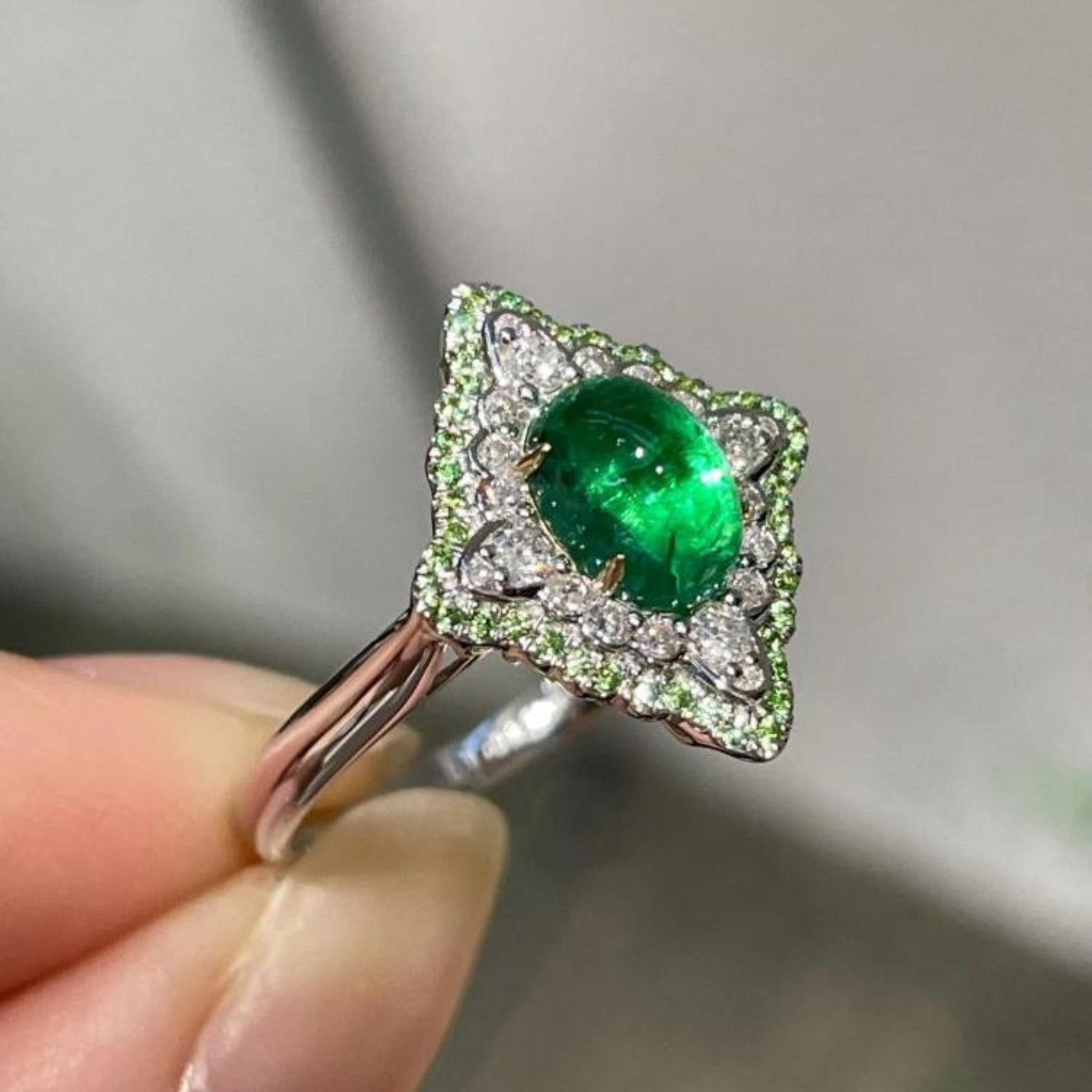 unique emerald ring