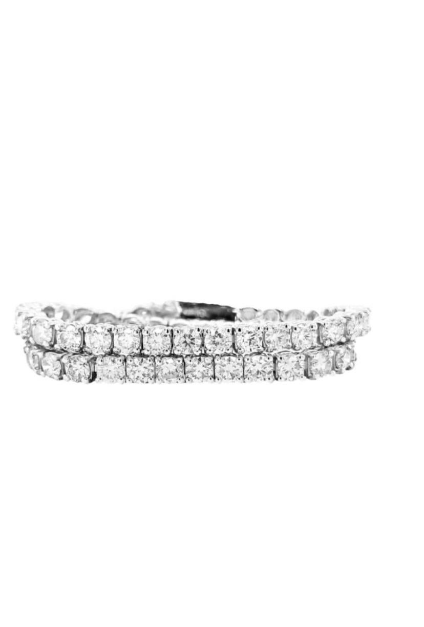 Round Cut Certified 5.00 carats of  natural diamonds on 18k gold tennis bracelet  For Sale