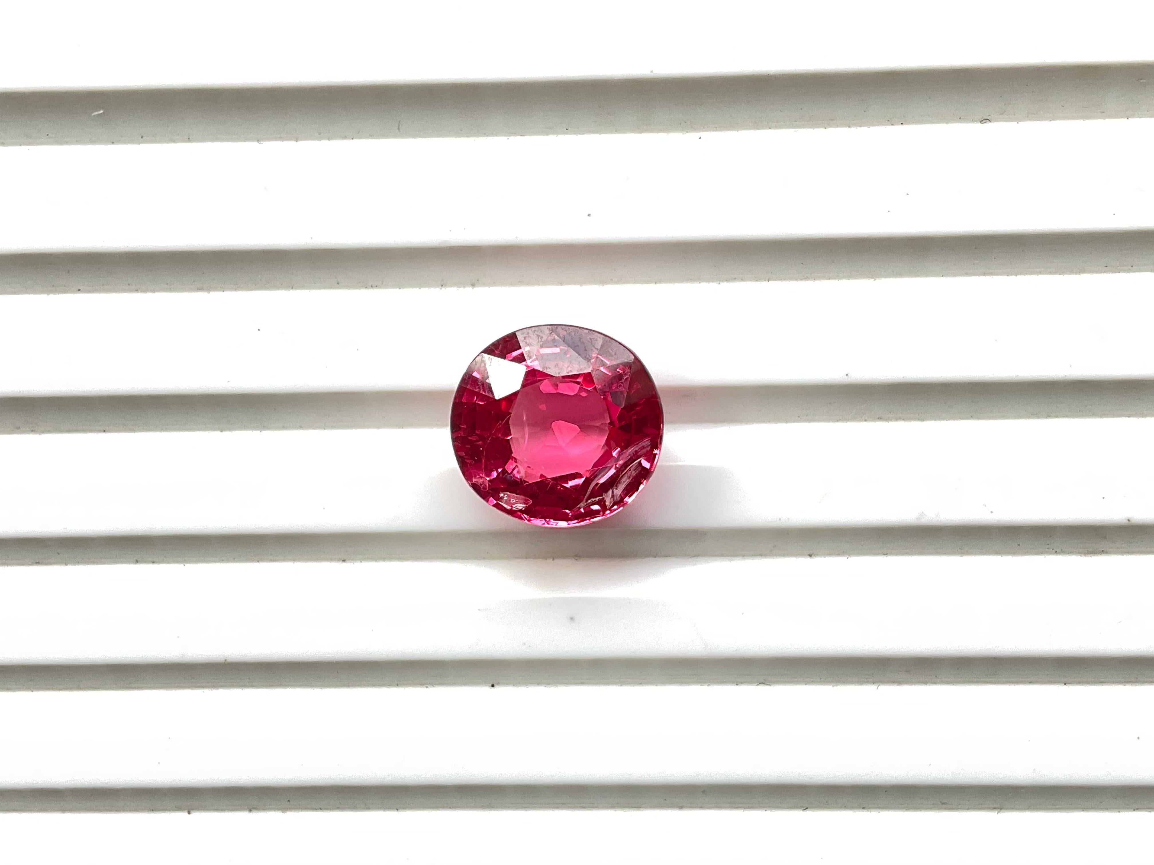 Oval Cut Certified 5.00 Carats Tanzania Pink Spinel Top Quality Cut stone Natural Gems For Sale