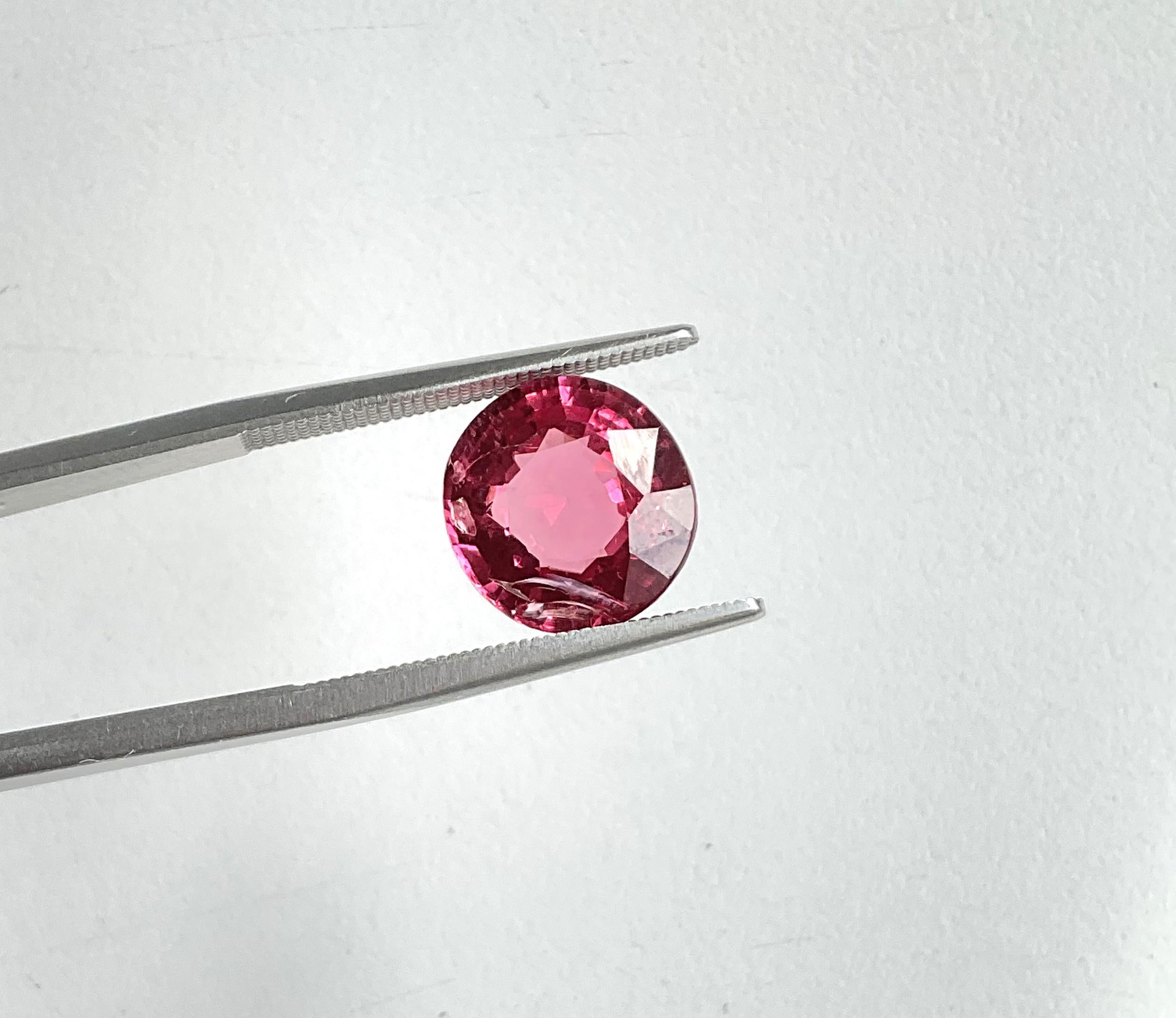 Certified 5.00 Carats Tanzania Pink Spinel Top Quality Cut stone Natural Gems For Sale 1