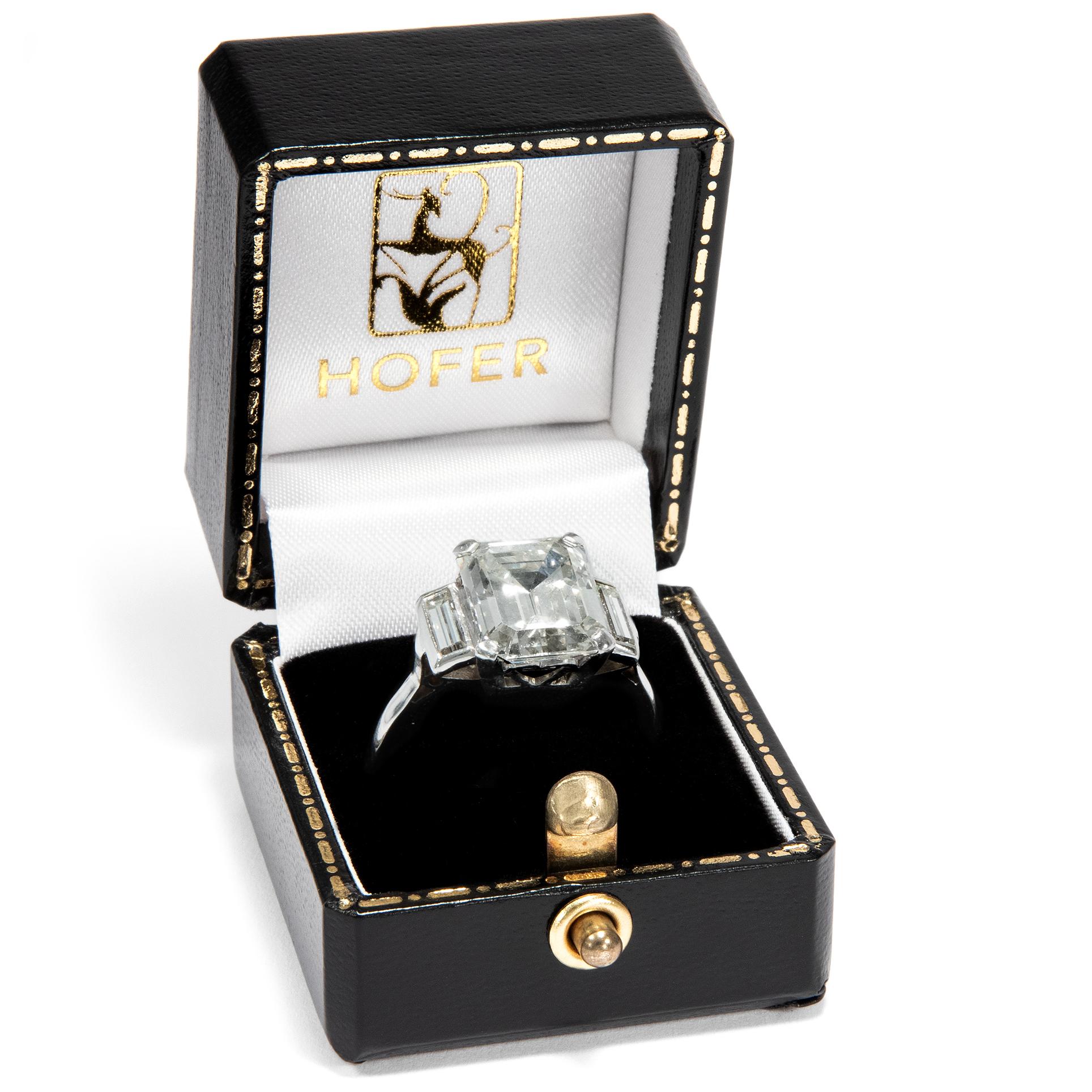 Certified 5.012 Carat Emerald Cut Diamond Art Deco circa 1935 Engagement Ring 4