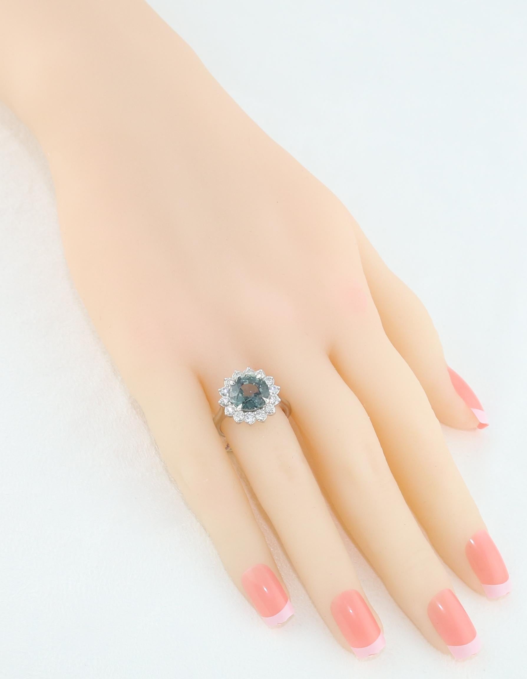 Round Cut Certified 5.03 Carat No Heat Grayish Blue Sapphire Diamond Gold Ring For Sale