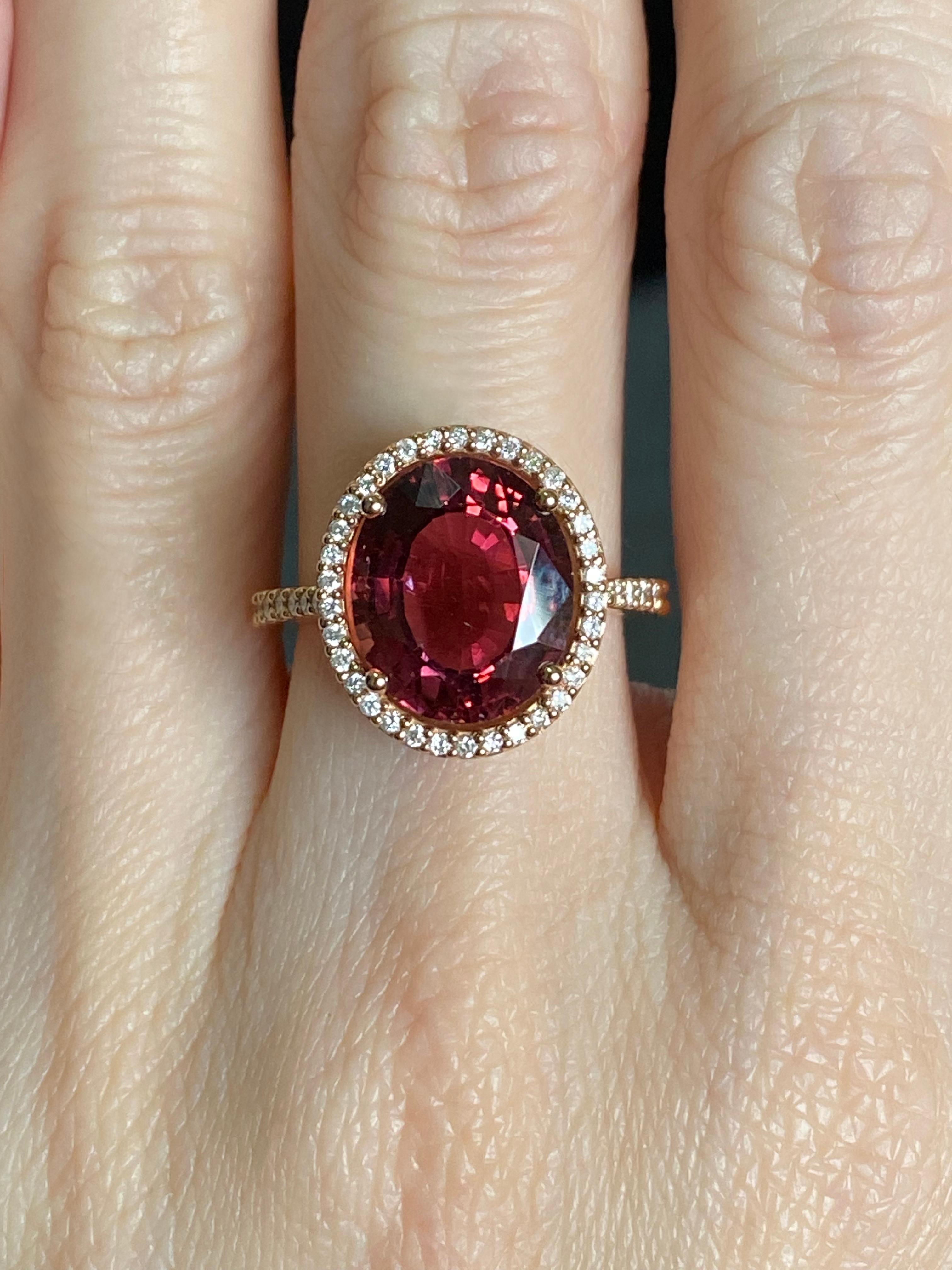 Certified 5.03 Carat Rubellite Tourmaline and Diamond Engagement Ring For Sale 1