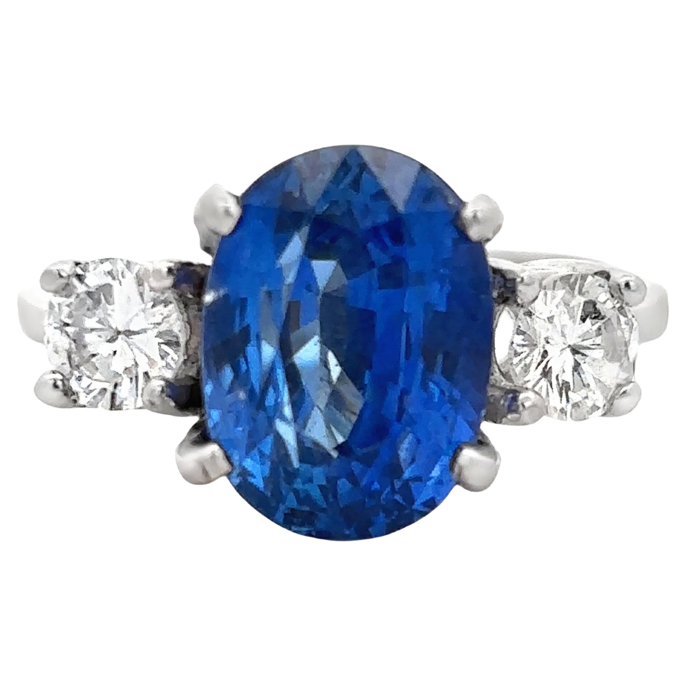 Anello con zaffiro e diamante taglio ovale certificato 5,12 in vendita