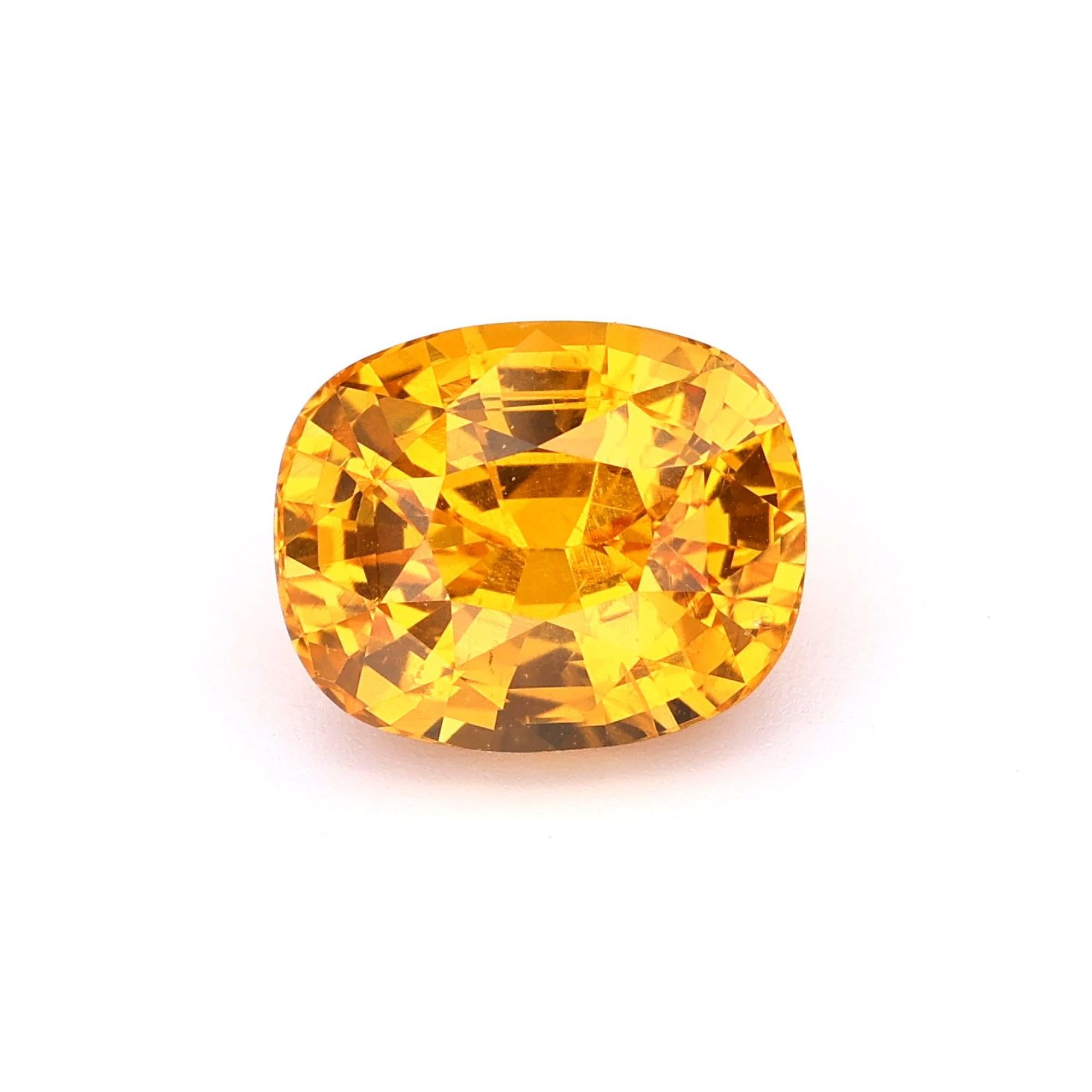 Natürlicher Gelber Saphir Kissenform Edelstein, Dieser exquisite Edelstein stammt aus Ceylon (Sri Lanka), bekannt für die Herstellung von Steinen außergewöhnlicher Qualität. Mit seiner innerlich makellosen Klarheit.

- • Sorte: Gelber Saphir 
- •