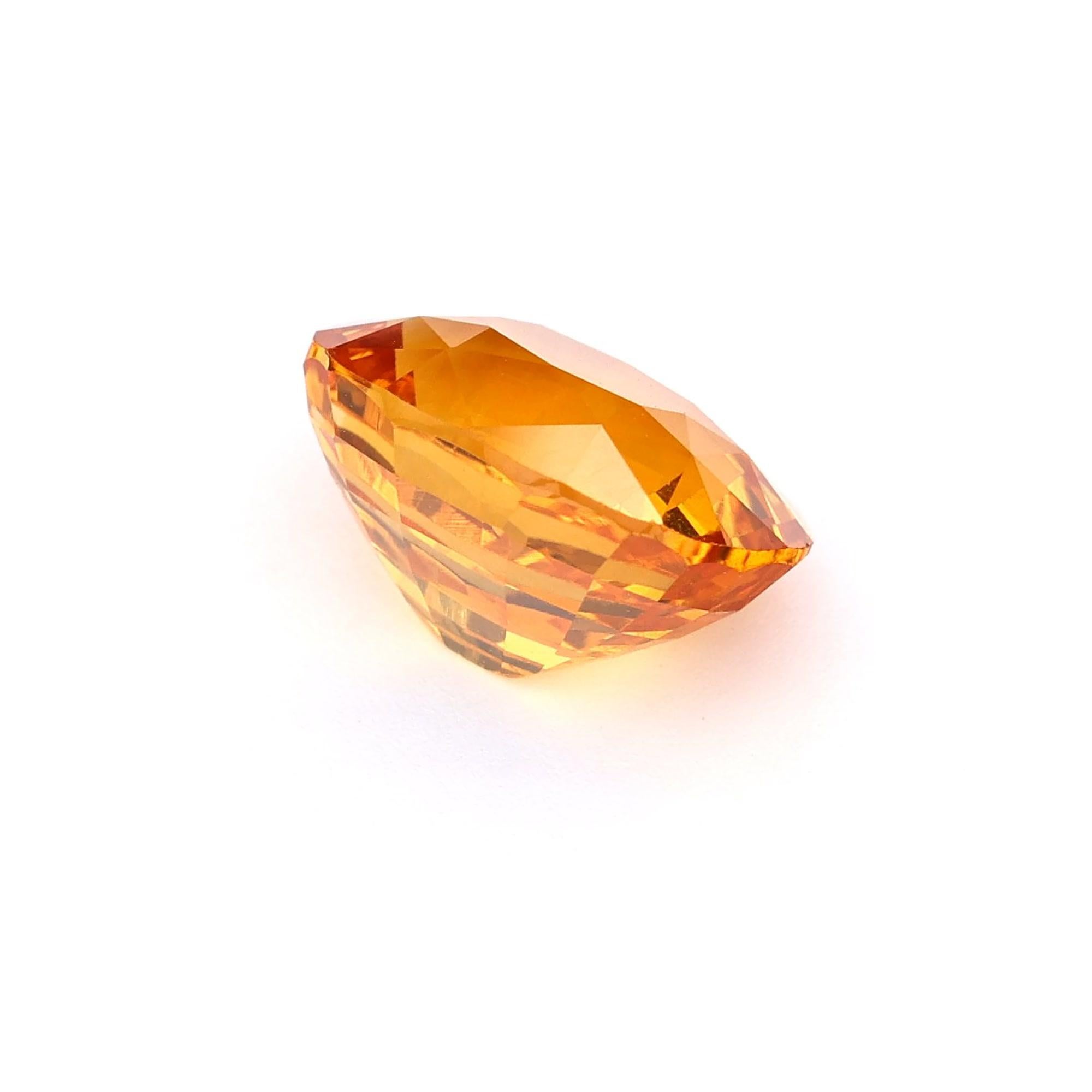 Certified 5.15 ct Natural Yellow Sapphire Ceylon Origin Ring Stone For Sale 2