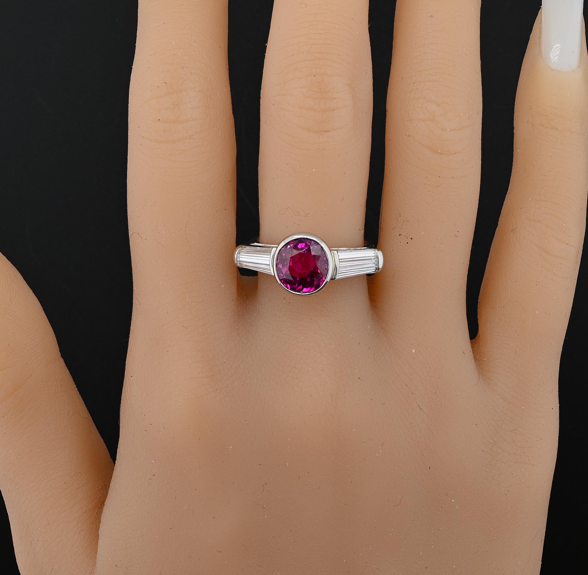Certified 5.22 Ct Burma No heat Pink Diamond Sapphire Platinum Ring en vente 4