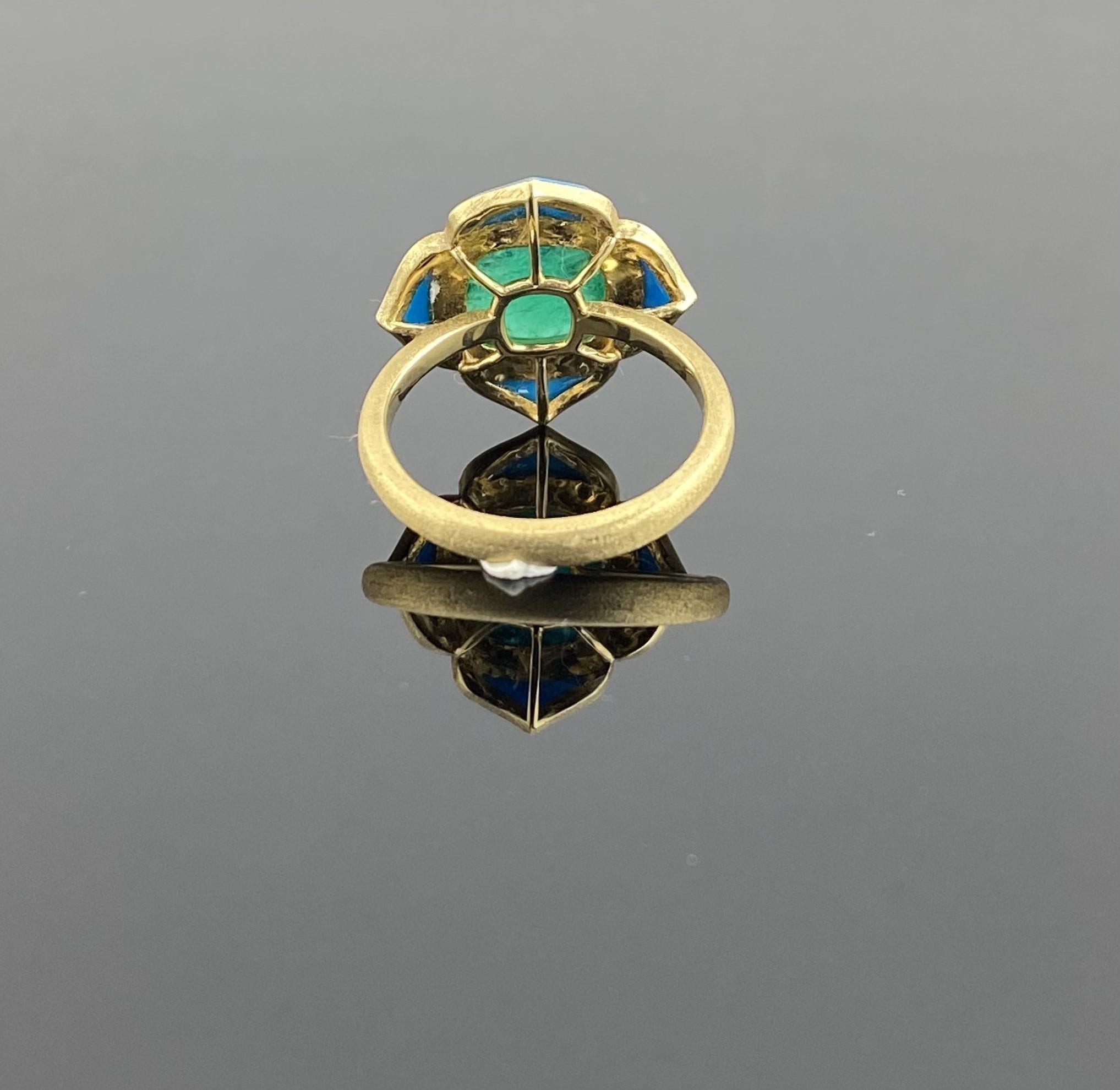 Certified 5.33 carat Emerald Sugarloaf Cabochon and Turquoise Cocktail Ring In New Condition For Sale In Bangkok, Thailand