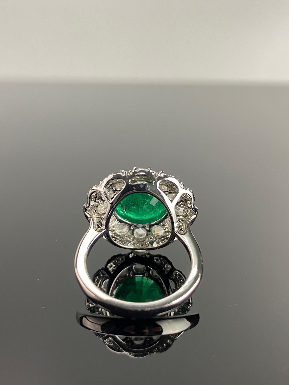 Modern Certified 5.35 Carat Round Emerald and Diamond Cocktail Ring For Sale