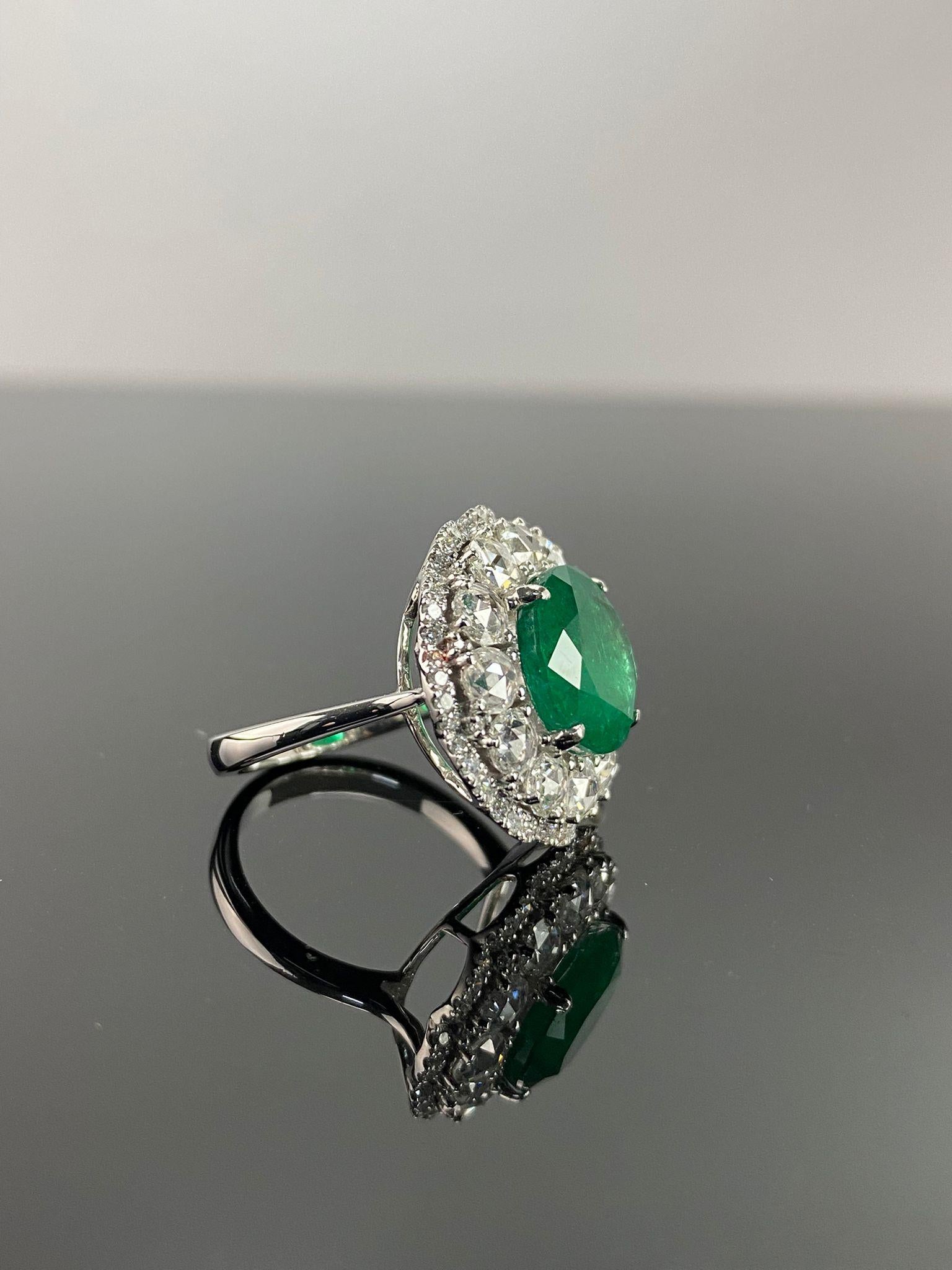 Round Cut Certified 5.35 Carat Round Emerald and Diamond Cocktail Ring For Sale