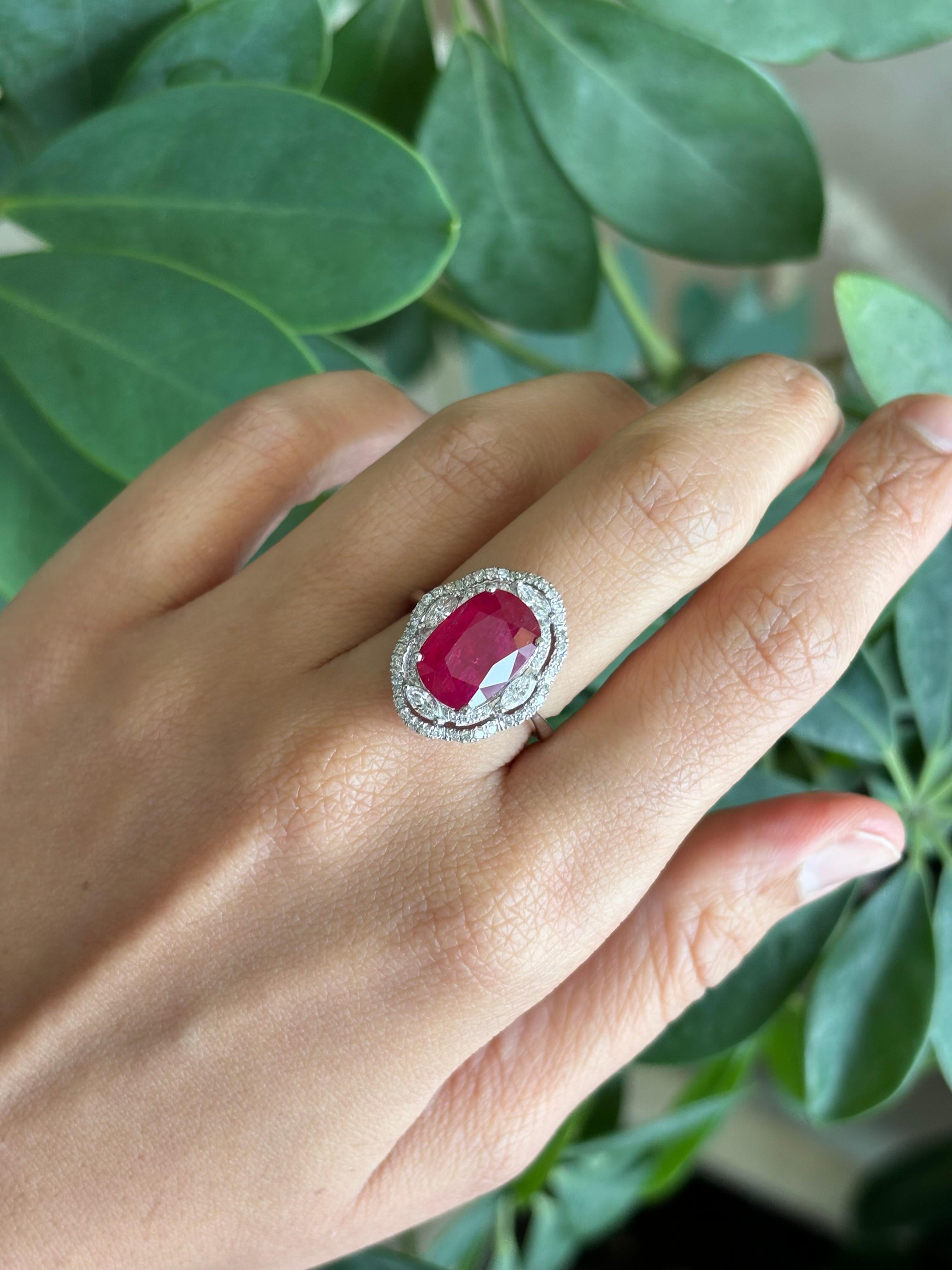 Certified 5.40 Carat Burma Ruby and Diamond Cocktail Ring For Sale 4