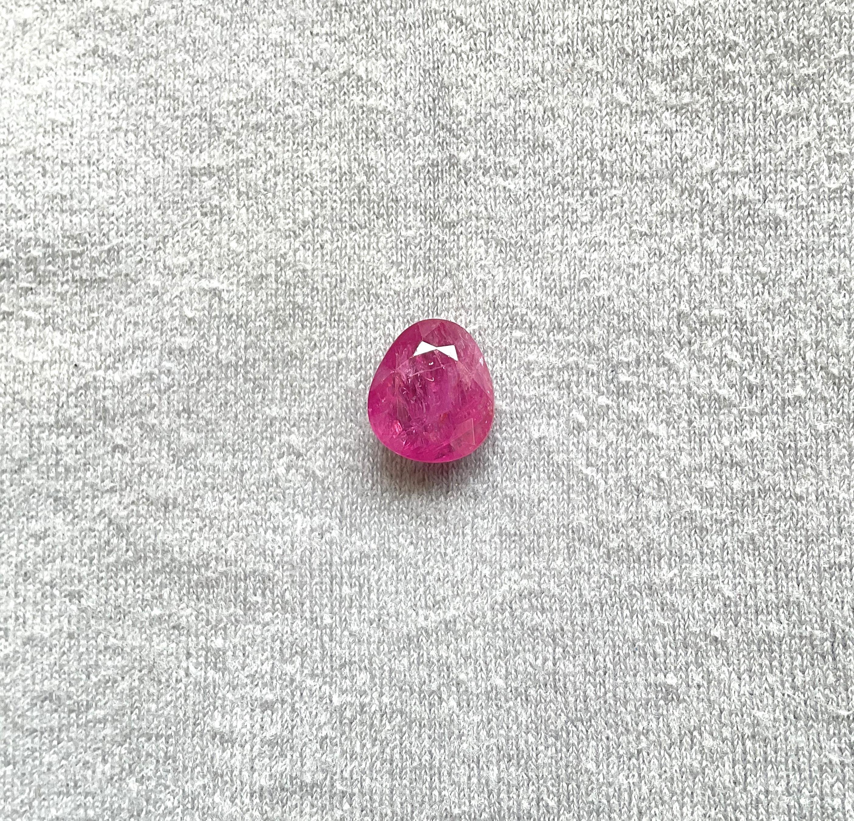 Zertifiziert 5.55 Karat Mosambik Rubin Birne Facettenschliff Stein keine Hitze natürlichen Edelstein

Gewicht: 5,55 Karat
Größe: 11x10x5 MM
Stücke: 1
Form: Facettierter Stein im Birnenschliff