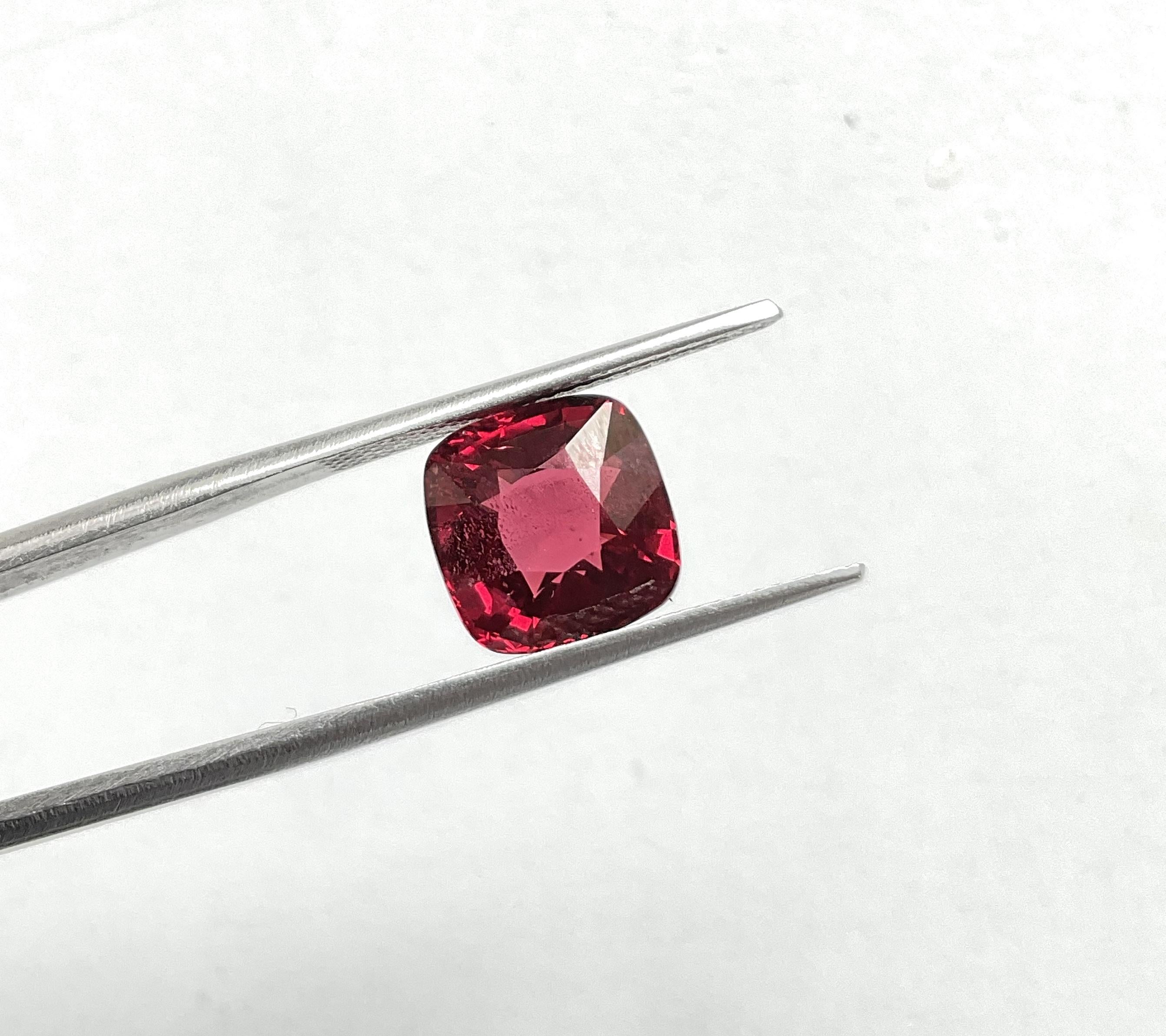 certified 5.56 carats burmese red spinel natural cushion cut stone natural gem For Sale 4