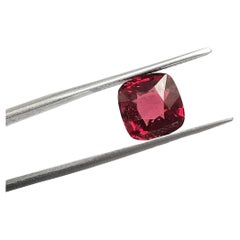 Pierre précieuse naturelle certifiée 5,56 carats, spinelle rouge de Birmanie, taille coussin naturelle