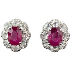 Boucles d'oreilles en or blanc 18 carats certifiées rubis de Birmanie et diamants de 5,69 carats