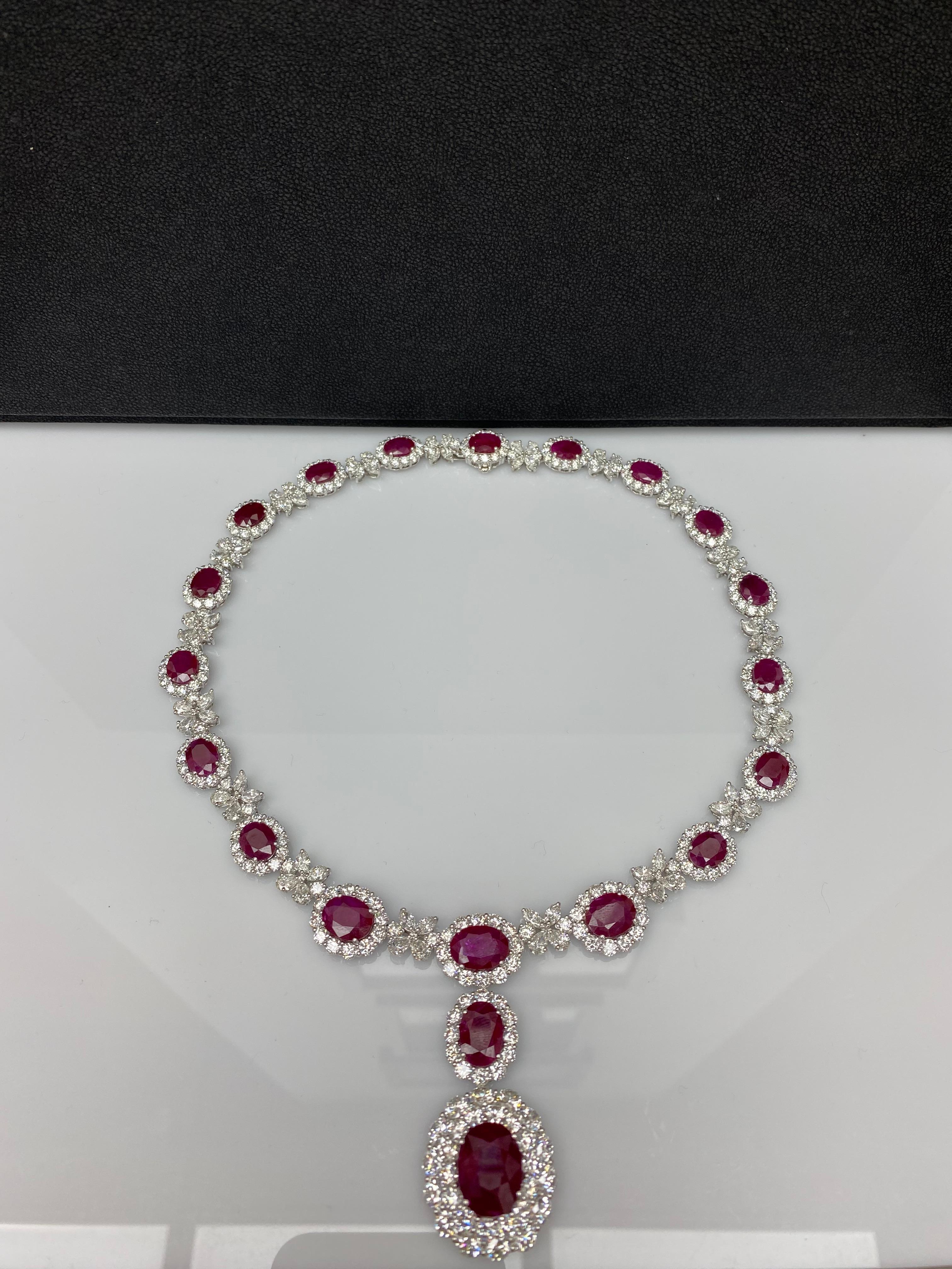 Zertifizierte 58,54 Karat Ovalschliff Rubin und Diamant Halskette in Platin im Angebot 7