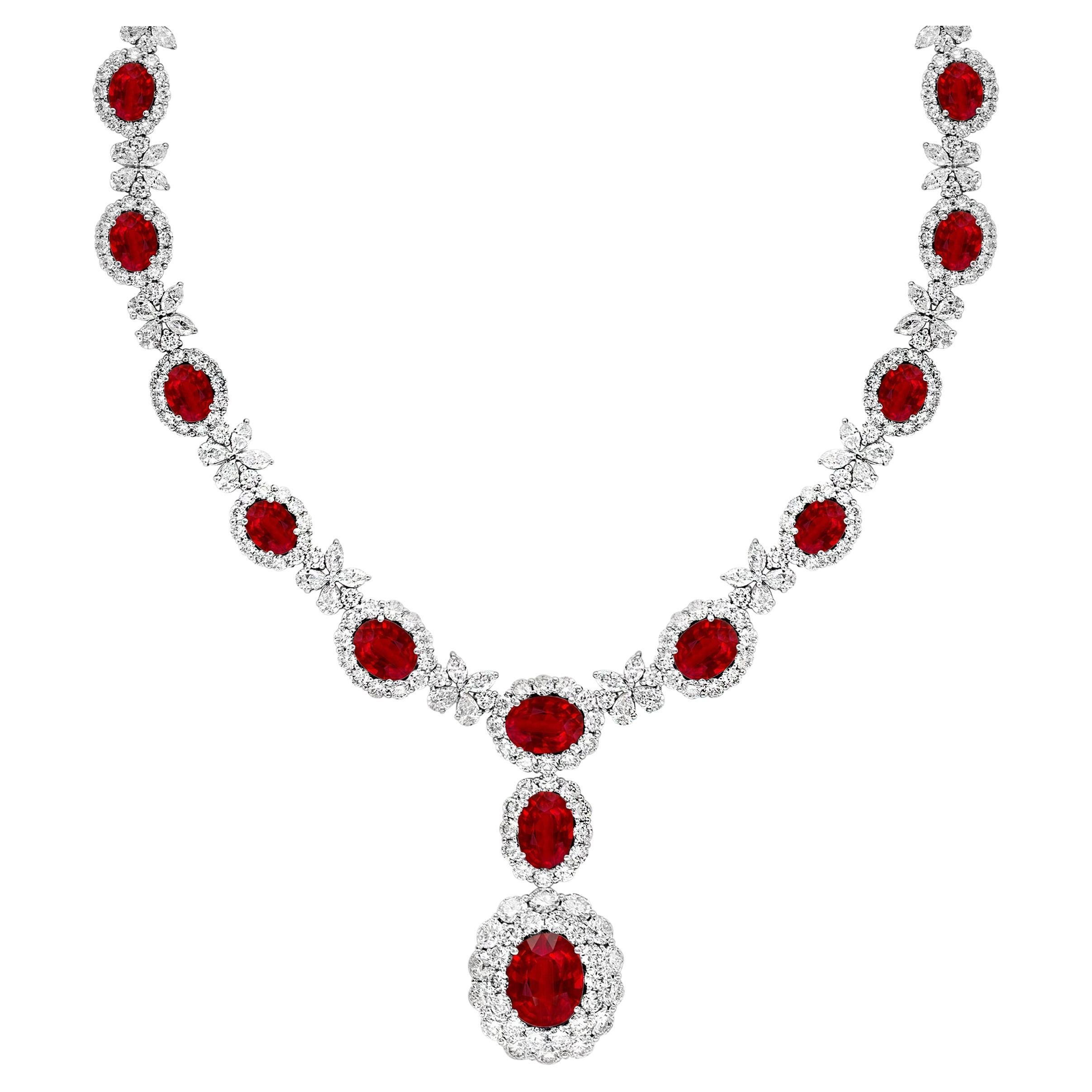 Zertifizierte 58,54 Karat Ovalschliff Rubin und Diamant Halskette in Platin