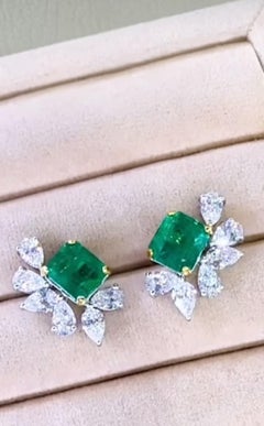 Certified 6.00 Carat Zambian Emeralds 3.70 Carat Diamonds 18K Gold Earrings
