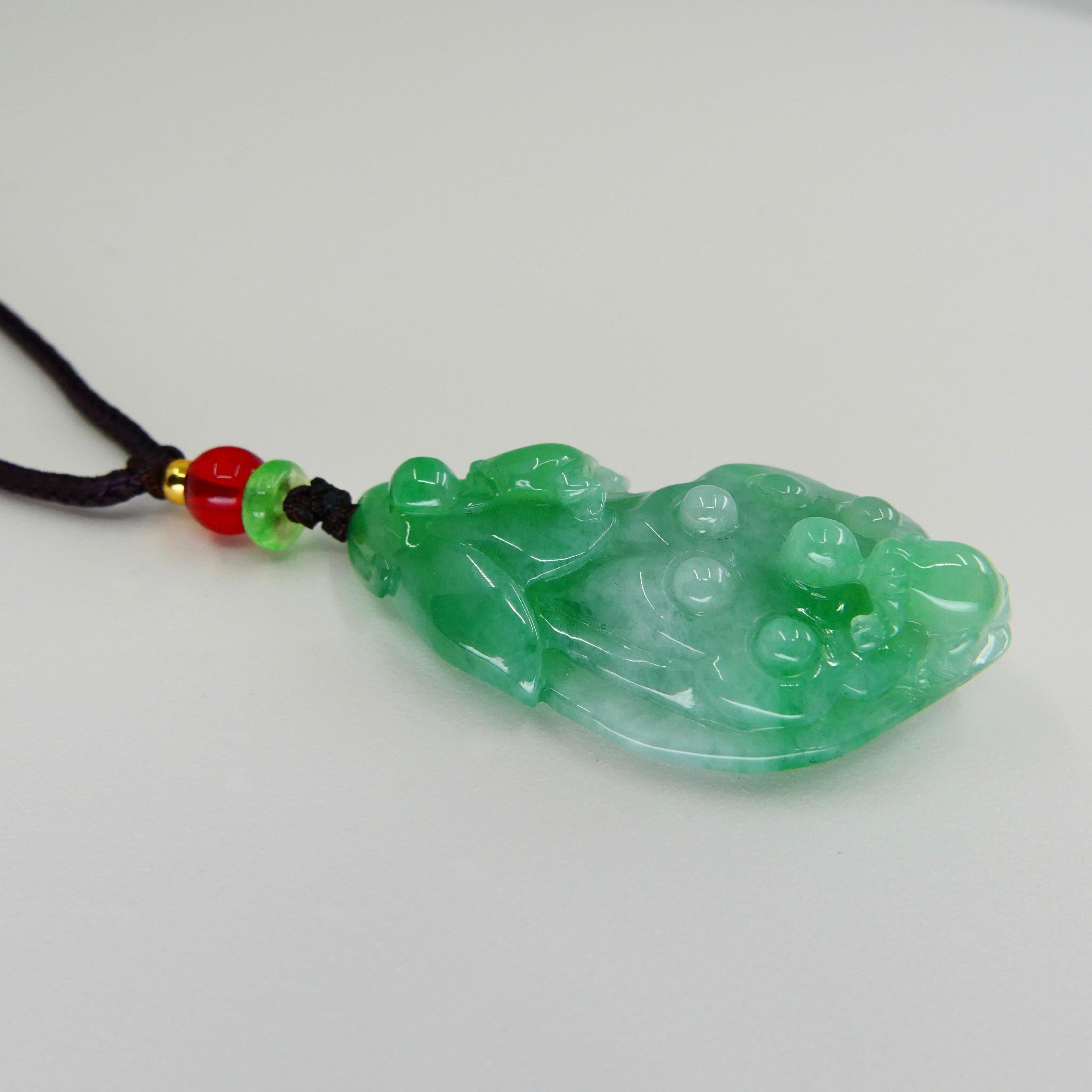 Certified 61.25 Cts Natural Apple Green Jadeite Jade Pendant Drop Necklace For Sale 2