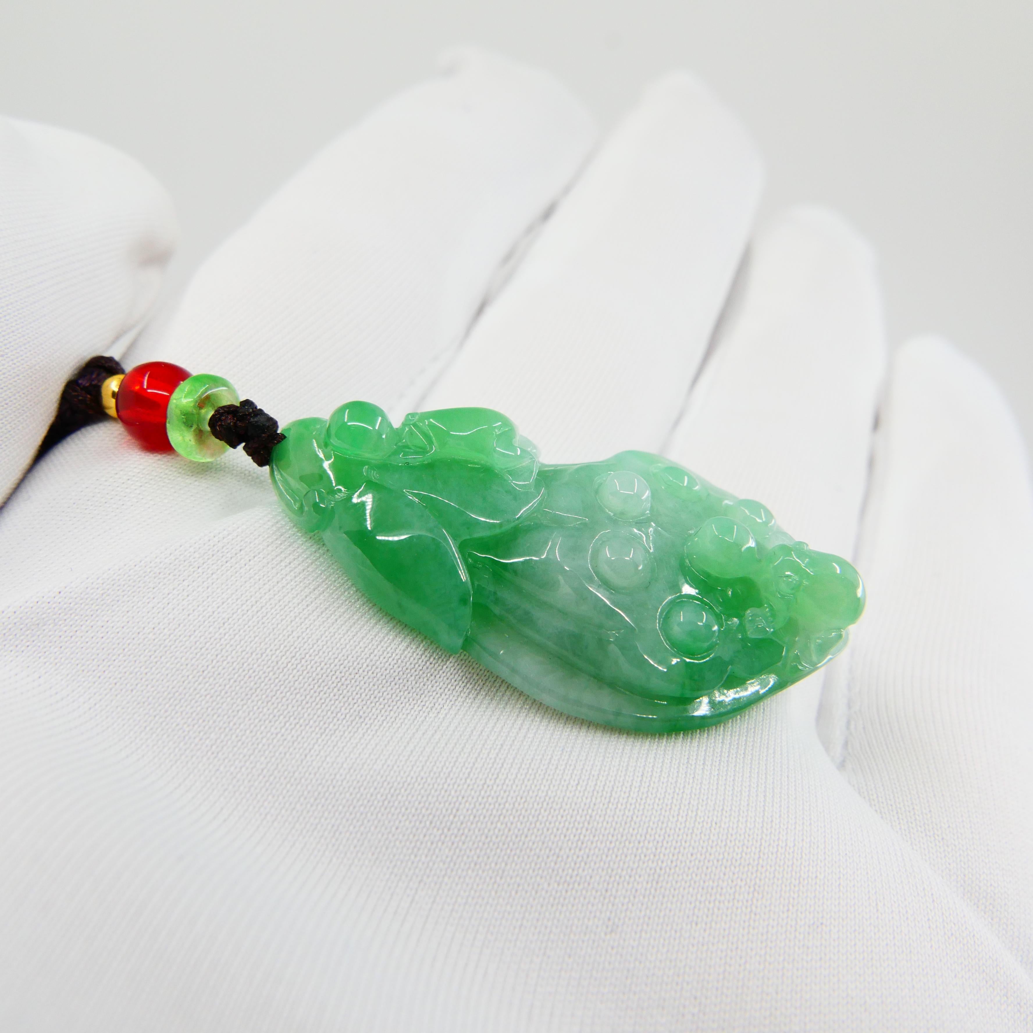 Certified 61.25 Cts Natural Apple Green Jadeite Jade Pendant Drop Necklace For Sale 3