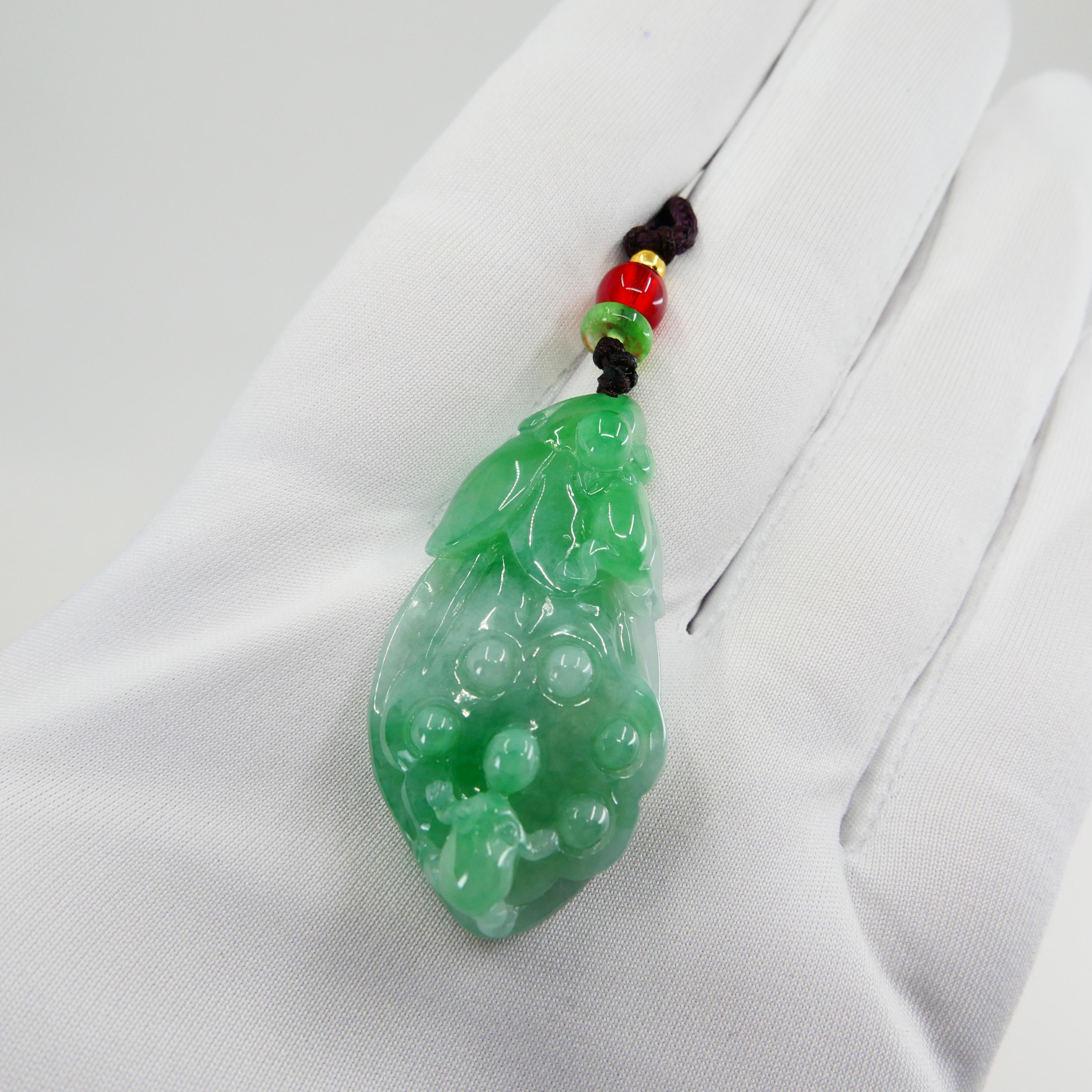 Rough Cut Certified 61.25 Cts Natural Apple Green Jadeite Jade Pendant Drop Necklace For Sale