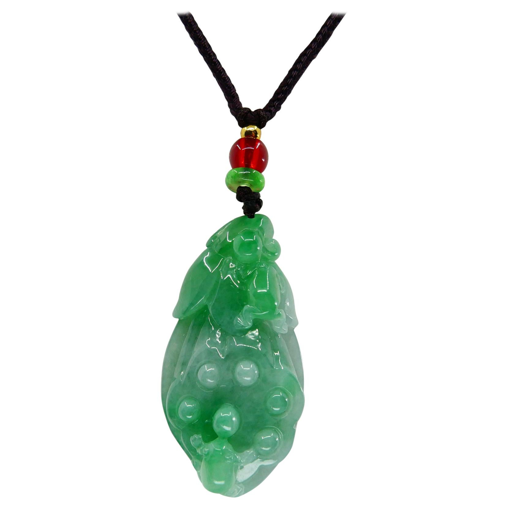 China handcarved green jade Water drop shape Pendant necklace 