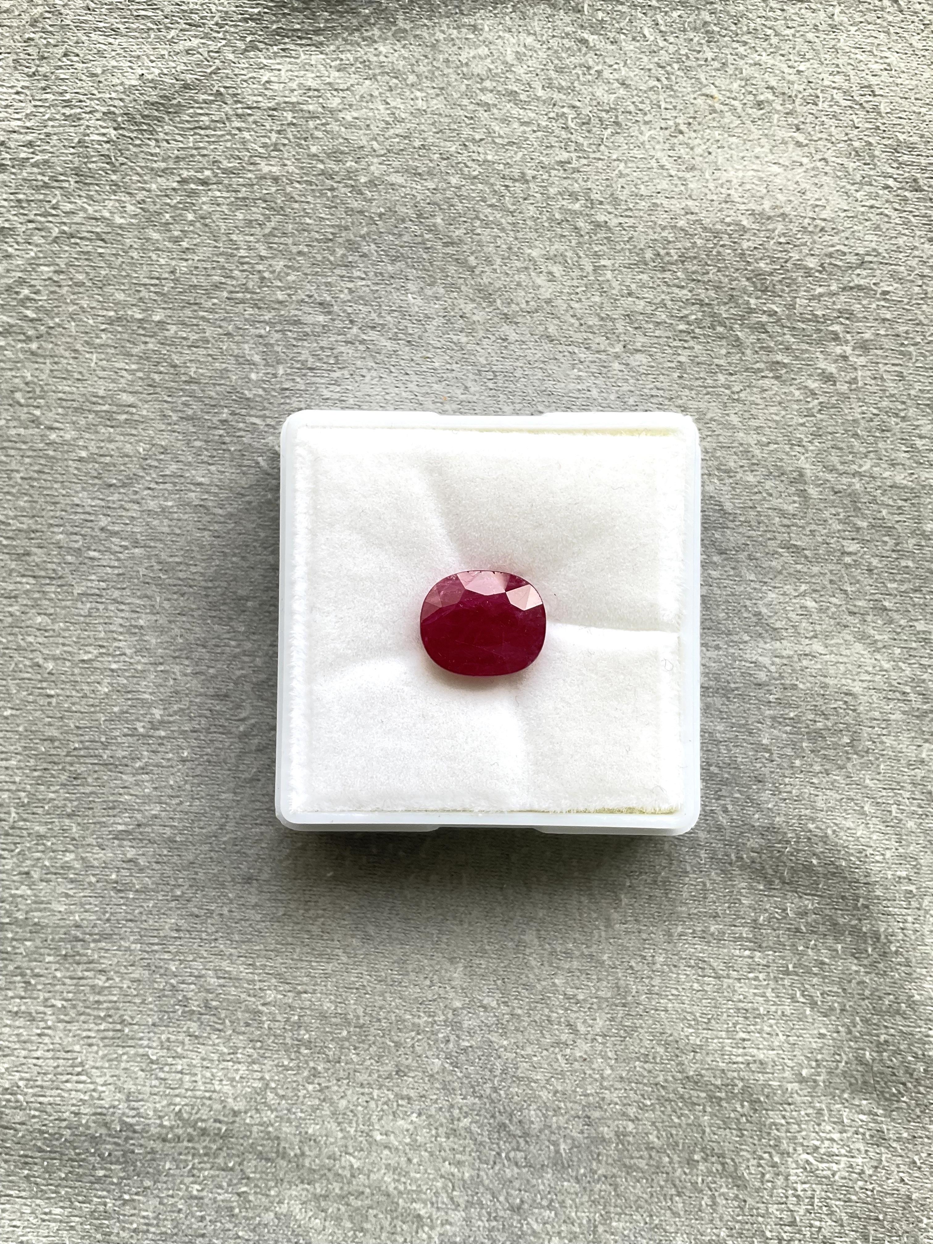 Rubis du Mozambique certifié 6,51 carats, pierre naturelle à facettes ovales, non chauffée Unisexe en vente