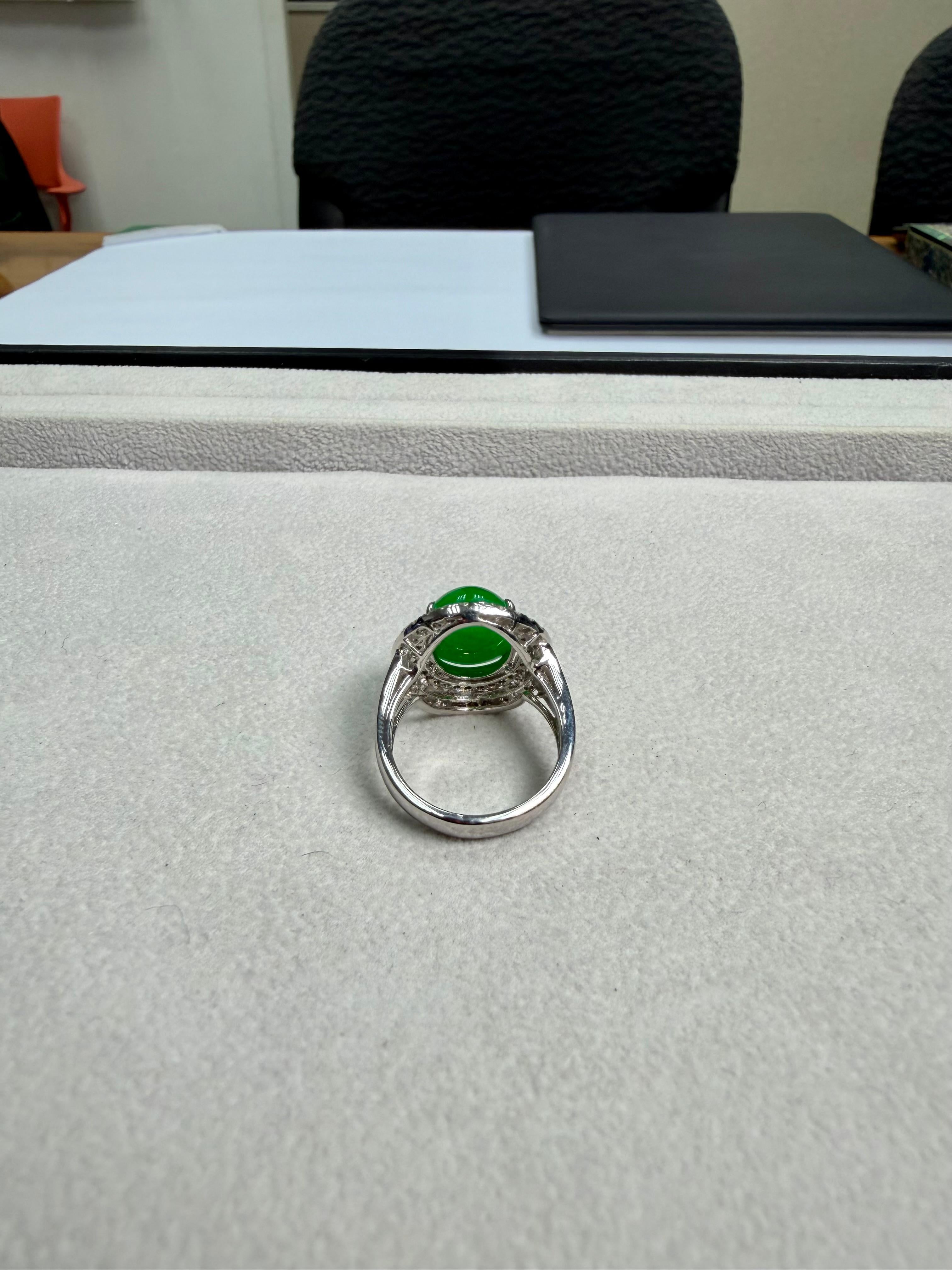 Cocktailring mit zertifizierter 6,71 Karat Jade und Diamant. XXL. Apfelgrün mit hohem Dome im Angebot 5