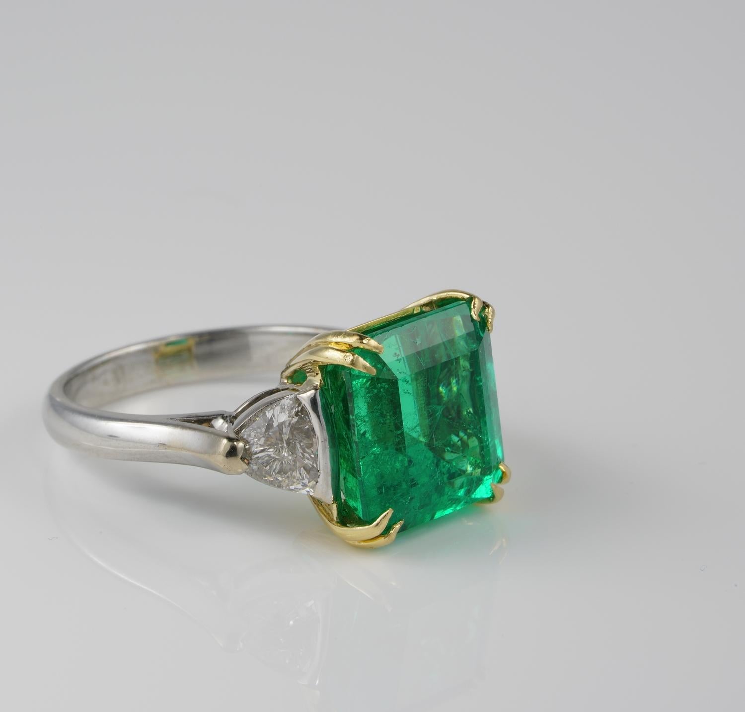 Colombian Luxurious Jungle Green
Extremely Beautiful, massive size, Natural Colombian Emerald Diamond ring
Comes fully certified for Colombian origin, 6.81 Ct weighted off mounting, only moderate oil
Very solid Emerald, richly saturated colour,