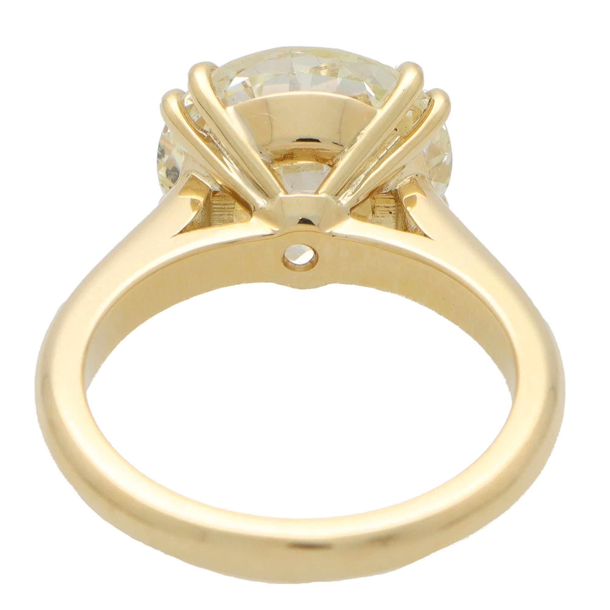 Certified 7.01 Carat Old Cut Diamond Solitaire Ring in Yellow Gold For Sale 3