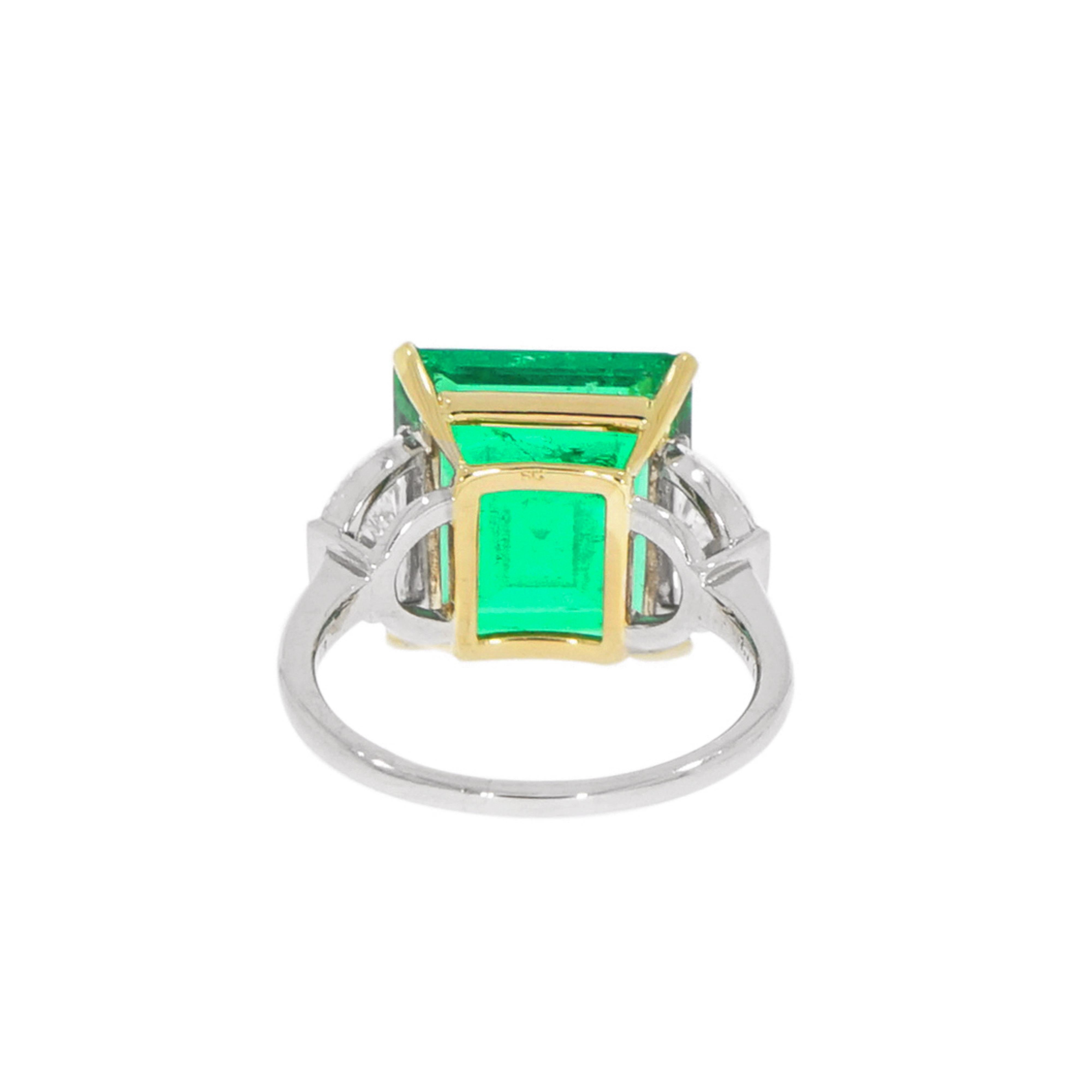 Emerald Cut Certified 7.43 Carat Colombian Emerald and Diamond Cocktail Ring For Sale