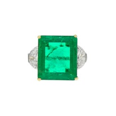 Certified 7.43 Carat Colombian Emerald and Diamond Cocktail Ring