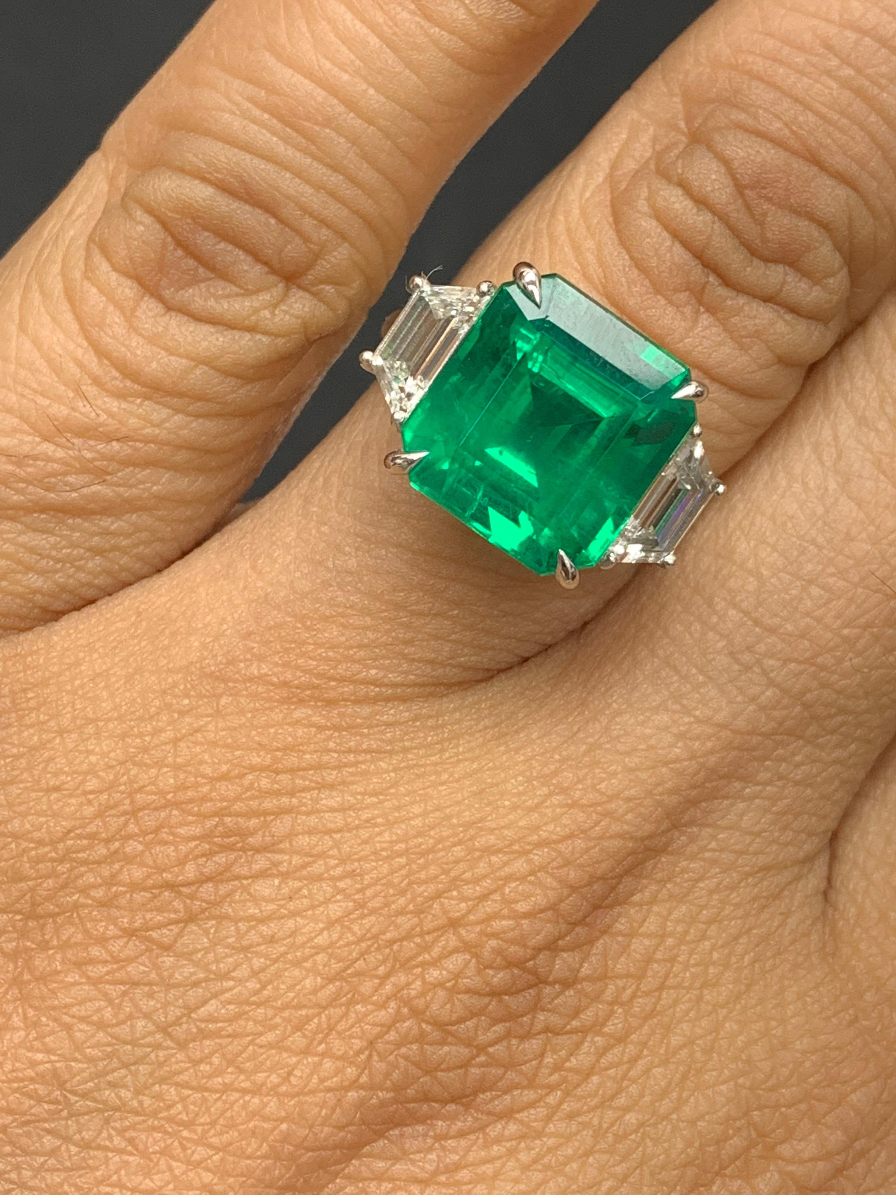 Certified 7.47 Carat Emerald Cut Emerald & Diamond Engagement Ring in Platinum In New Condition For Sale In NEW YORK, NY