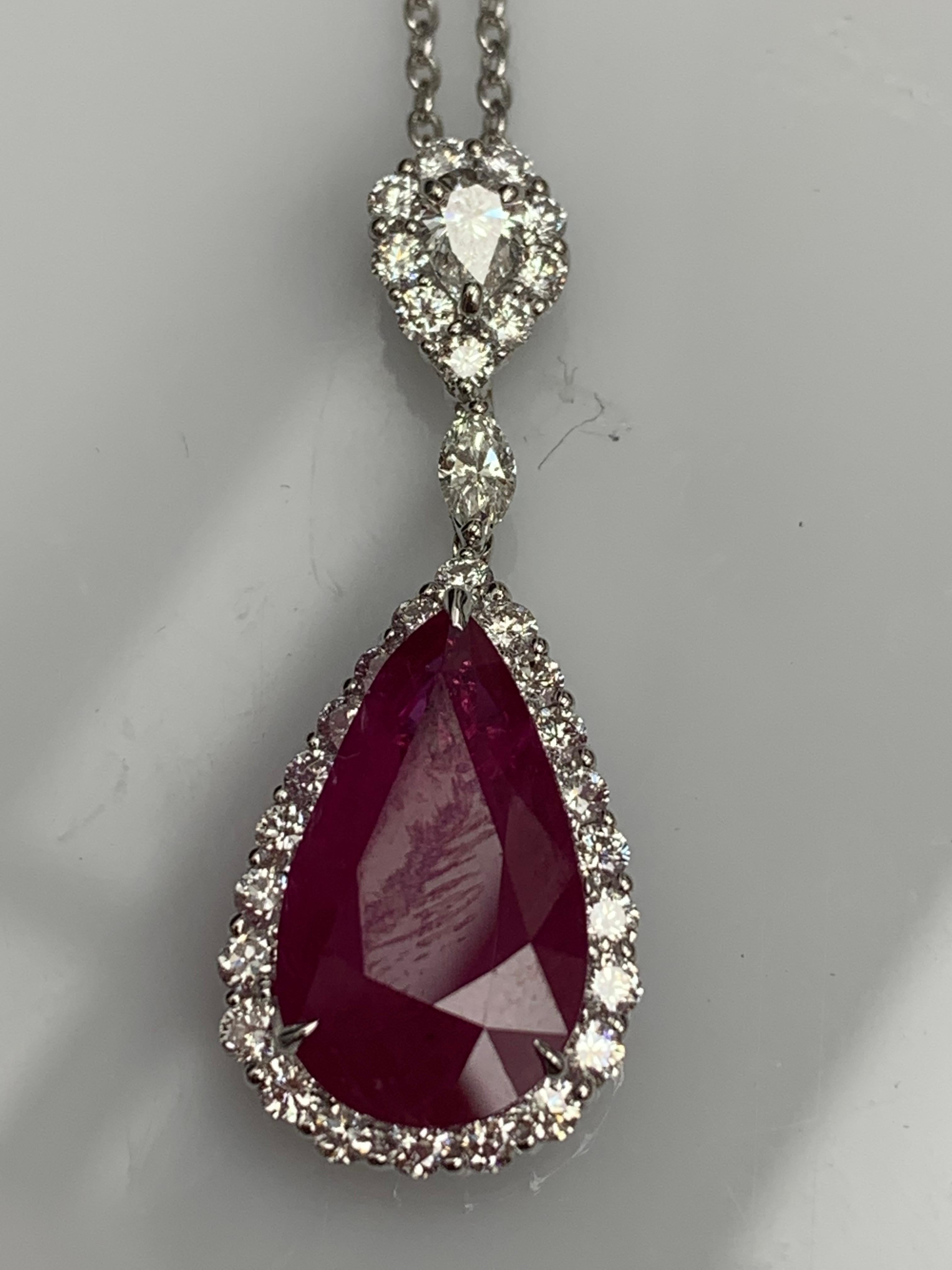 CERTIFIED 7.52 Carat Pear shape Burma Ruby Diamond Drop Necklace in 18K Gold en vente 9