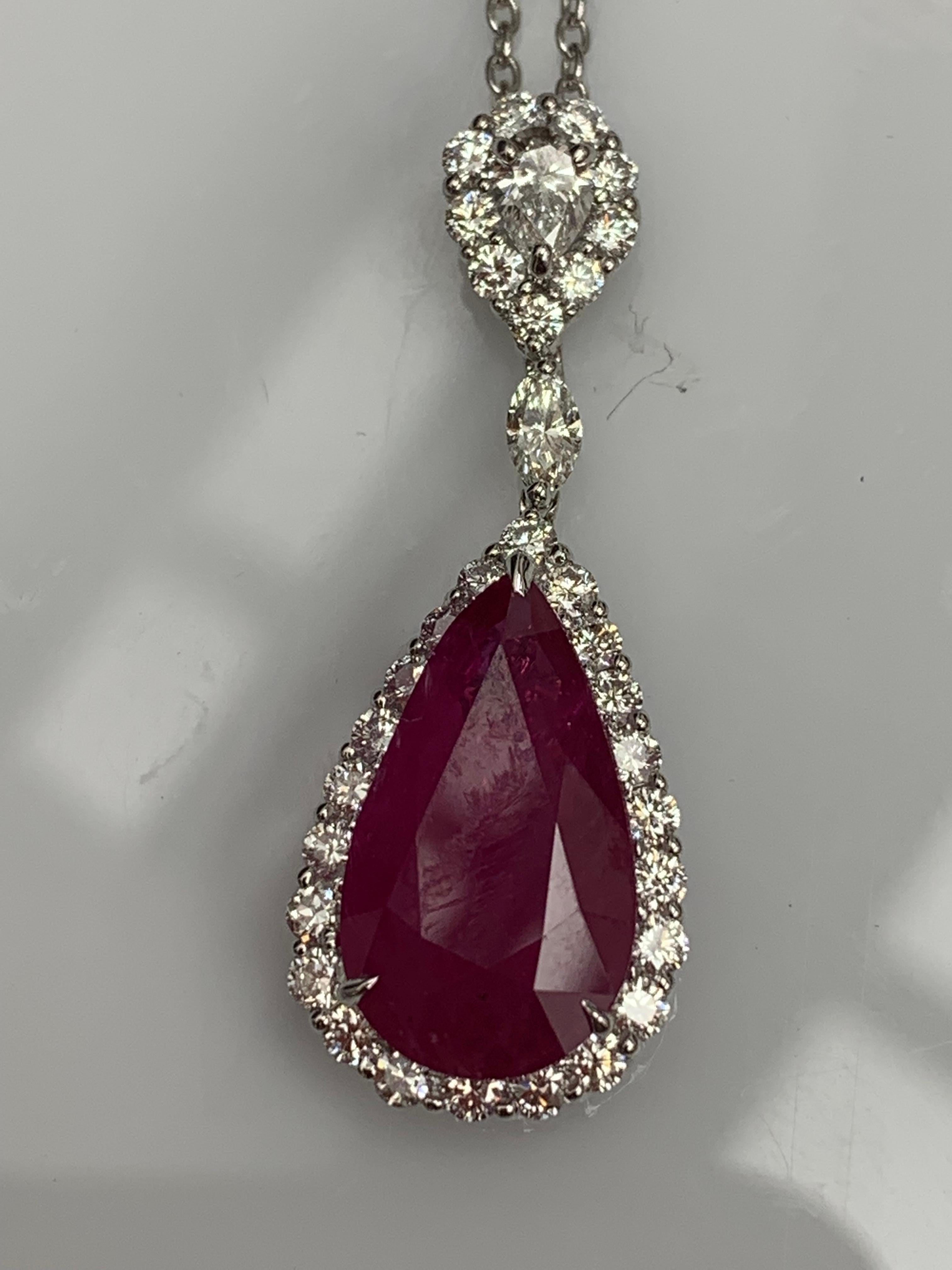 CERTIFIED 7.52 Carat Pear shape Burma Ruby Diamond Drop Necklace in 18K Gold en vente 10