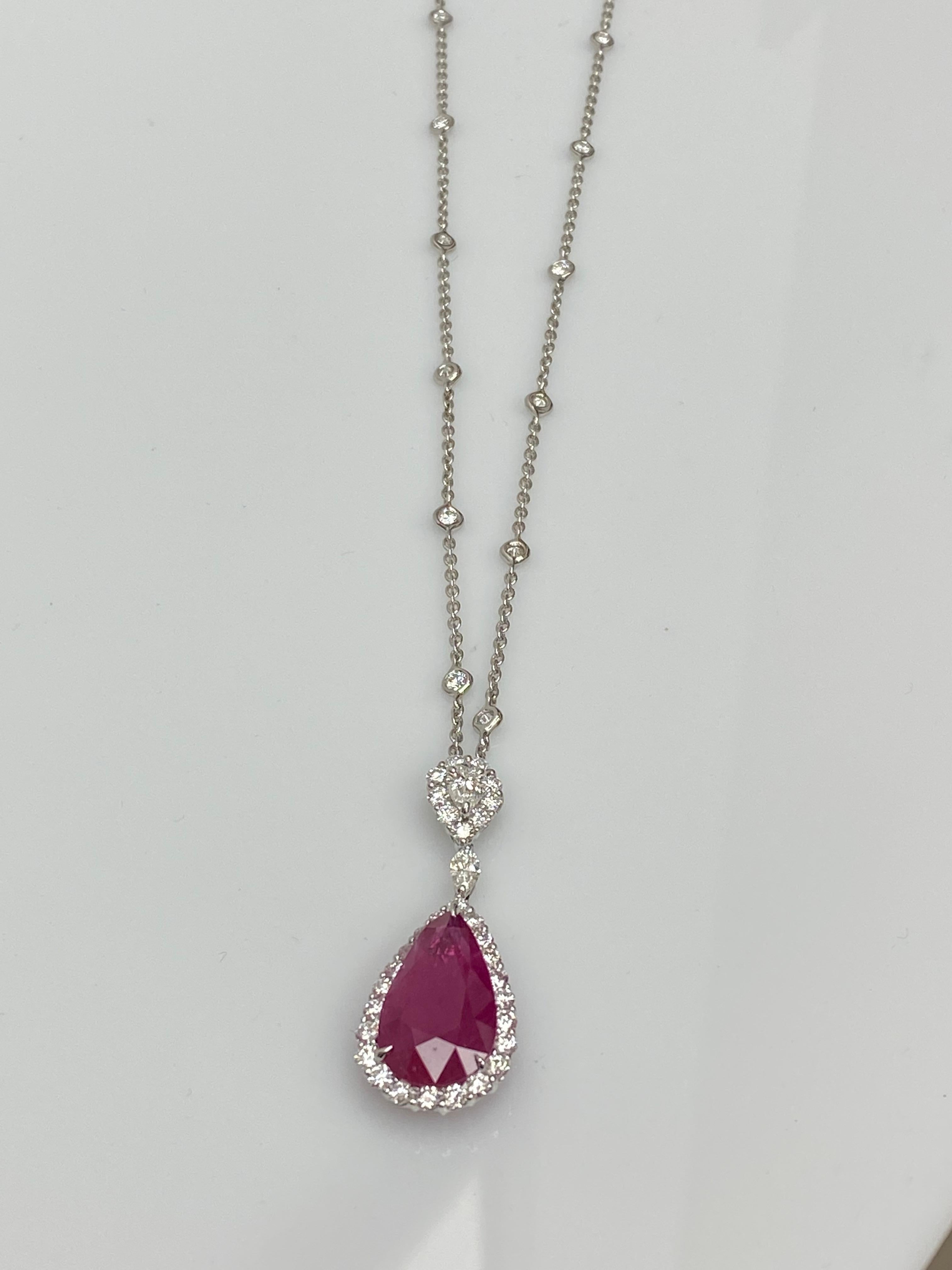 CERTIFIED 7.52 Carat Pear shape Burma Ruby Diamond Drop Necklace in 18K Gold en vente 3