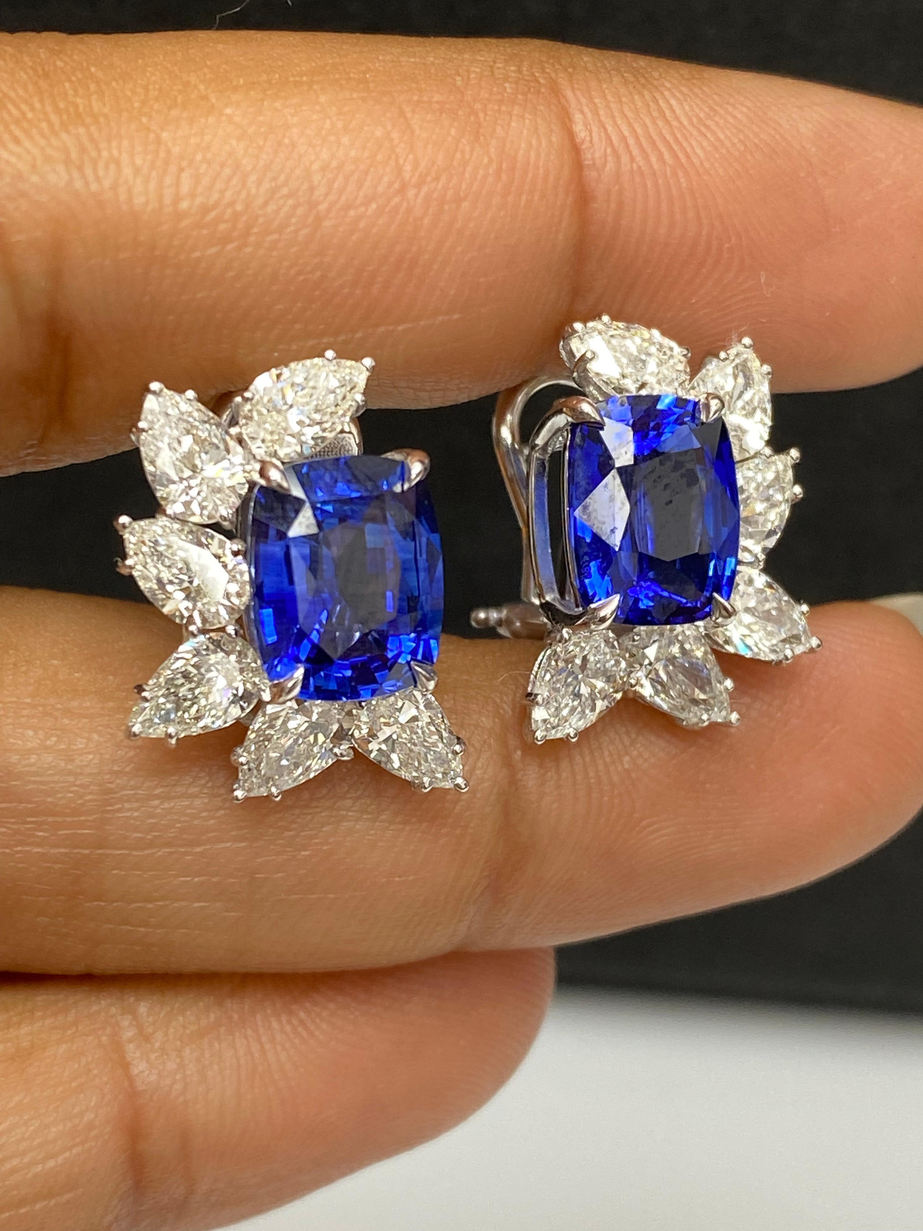 Certified 7.55 Carat Cushion Cut Sapphire Diamond Cluster Earrings in 18K  For Sale 2