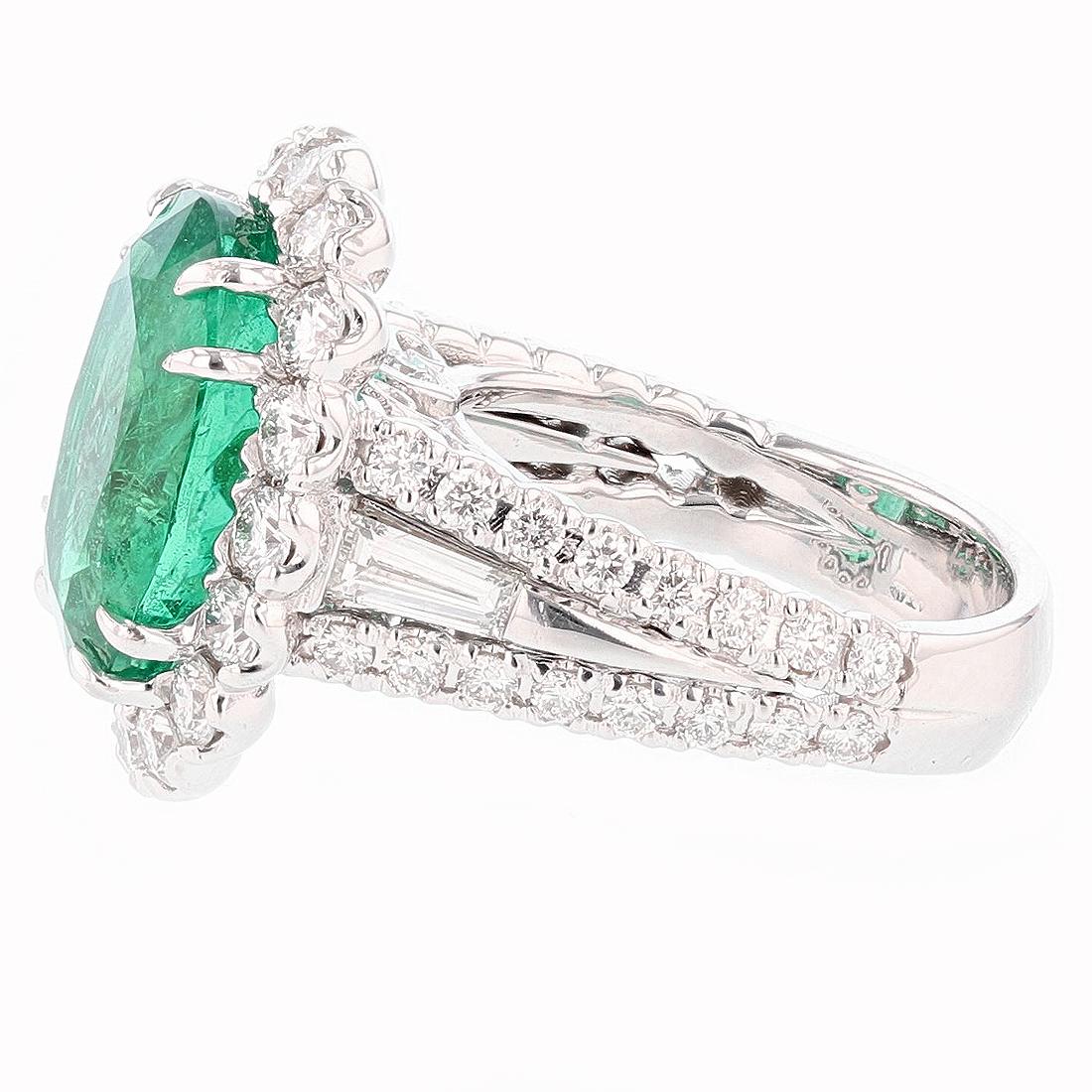 Oval Cut Certified 7.60ct Emerald Nazarelle 14K 2.58ct Diamond Ring For Sale