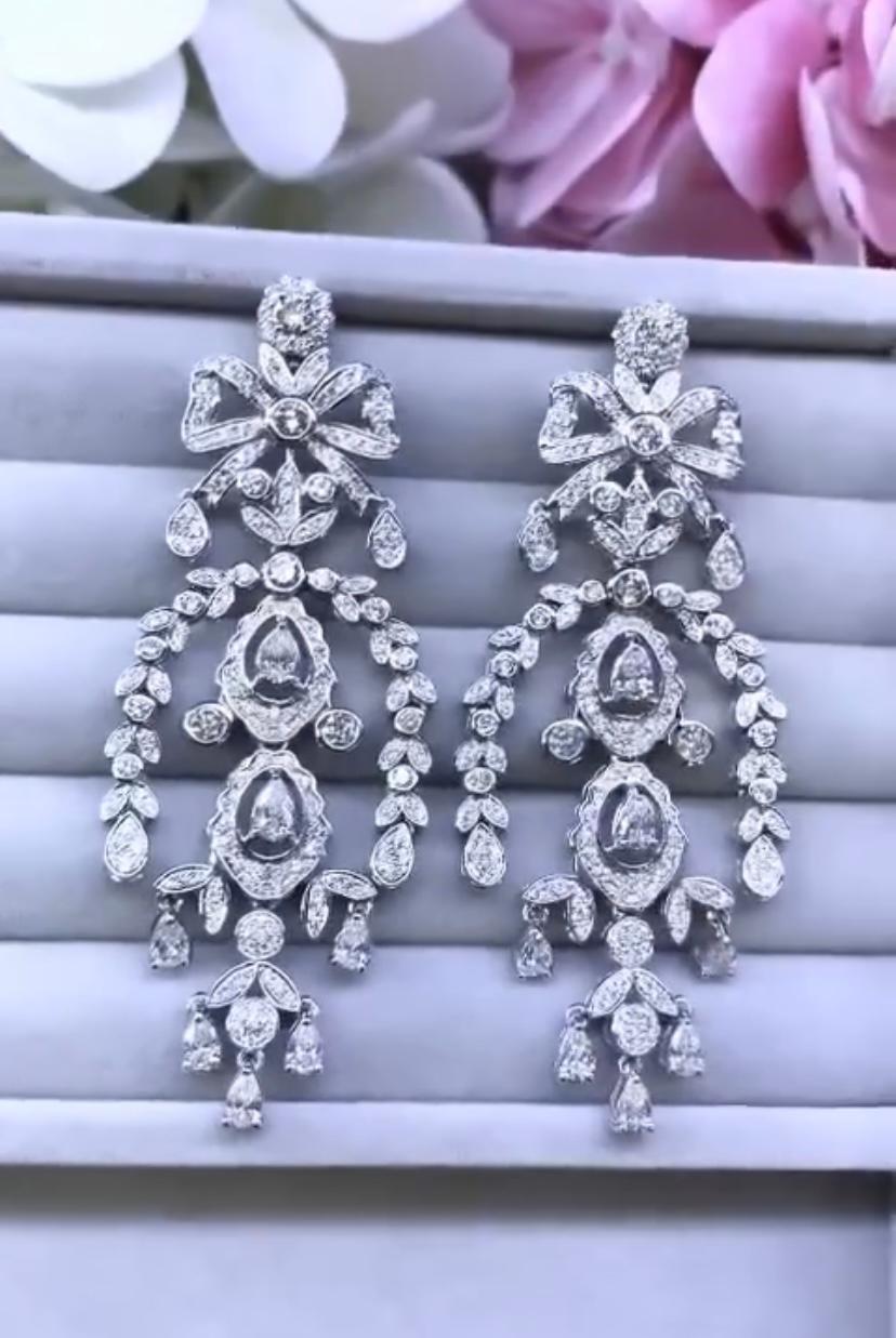 These diamonds earrings are the epitome of art jewels-meticulously crafted with utmost precision and attention to detail. The dazzling diamonds adorning the delicate Edwardian design, create a mesmerizing display of brilliance and sophistication.