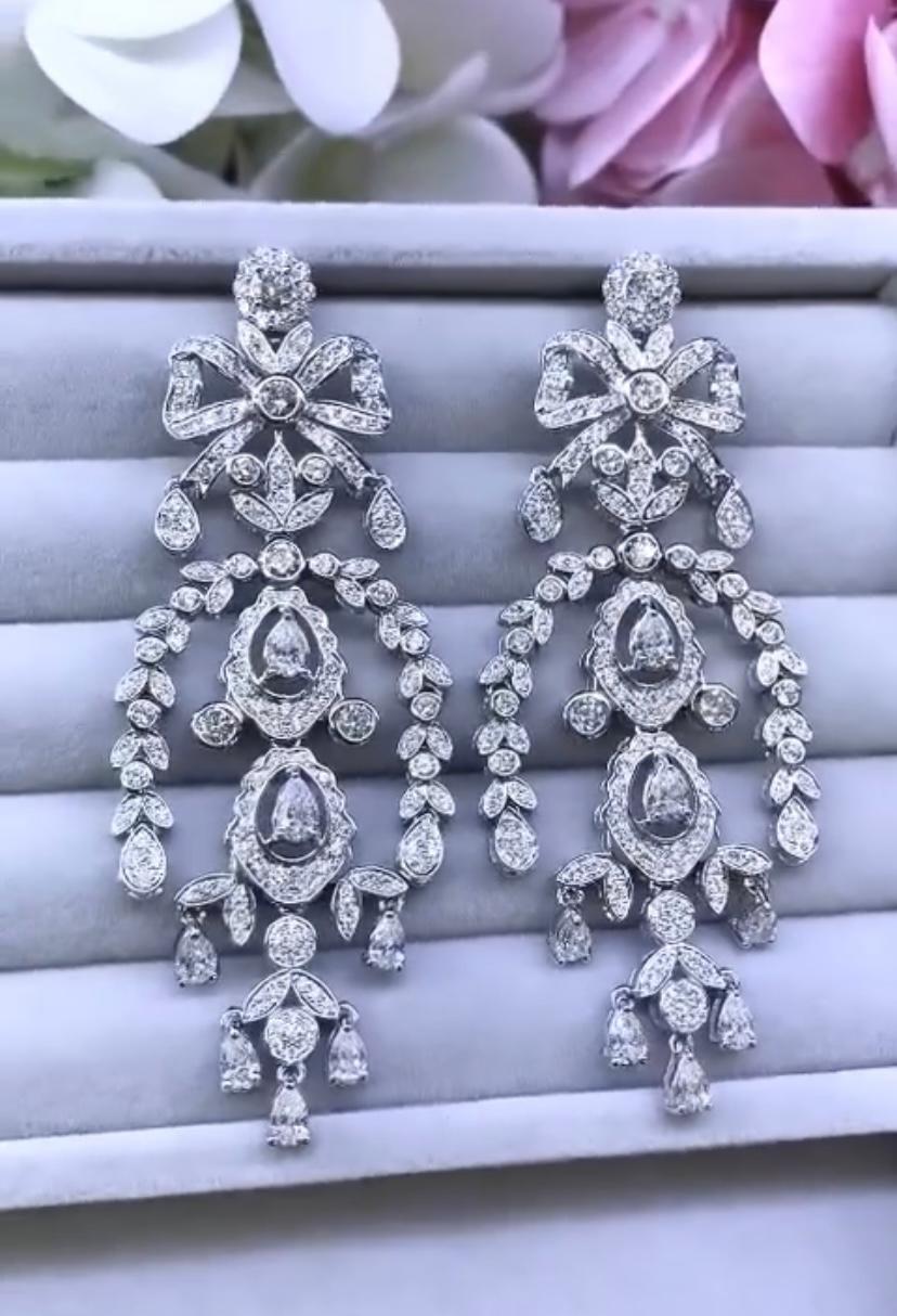Edwardian Certified 7.70 Carats Natural Diamonds 18k Gold Earrings  For Sale