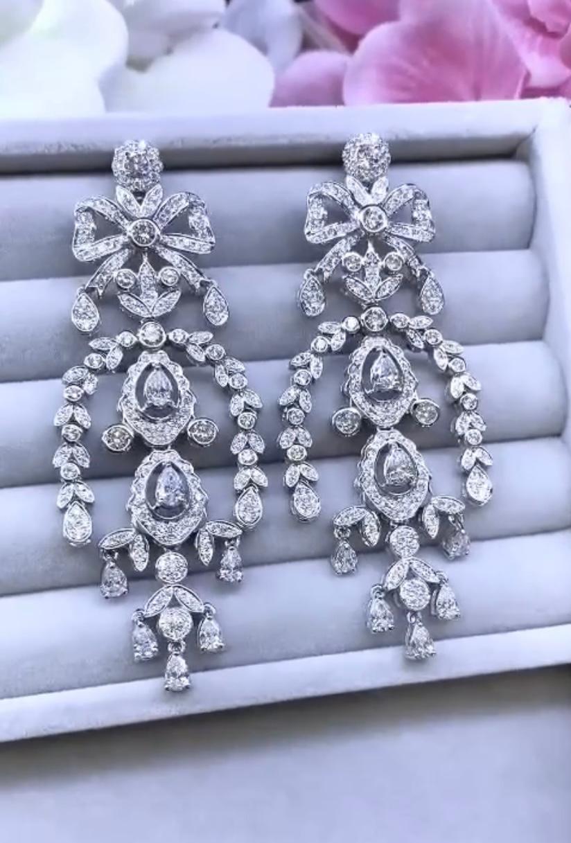 Mixed Cut Certified 7.70 Carats Natural Diamonds 18k Gold Earrings For Sale