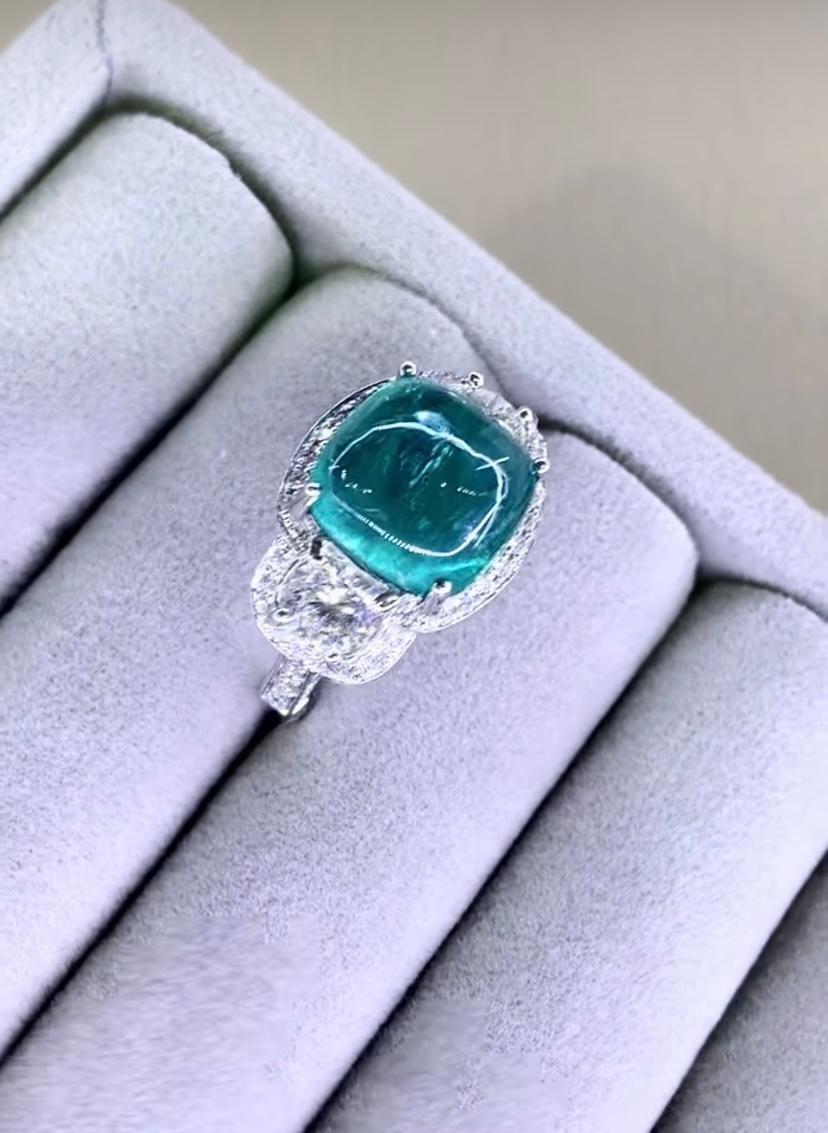 18 Karat Goldring, zertifizierter 7,70 Karat sambischer Smaragd GIA zertifiziert 1,20 Karat Diamanten (Kegel-Cabochon) im Angebot