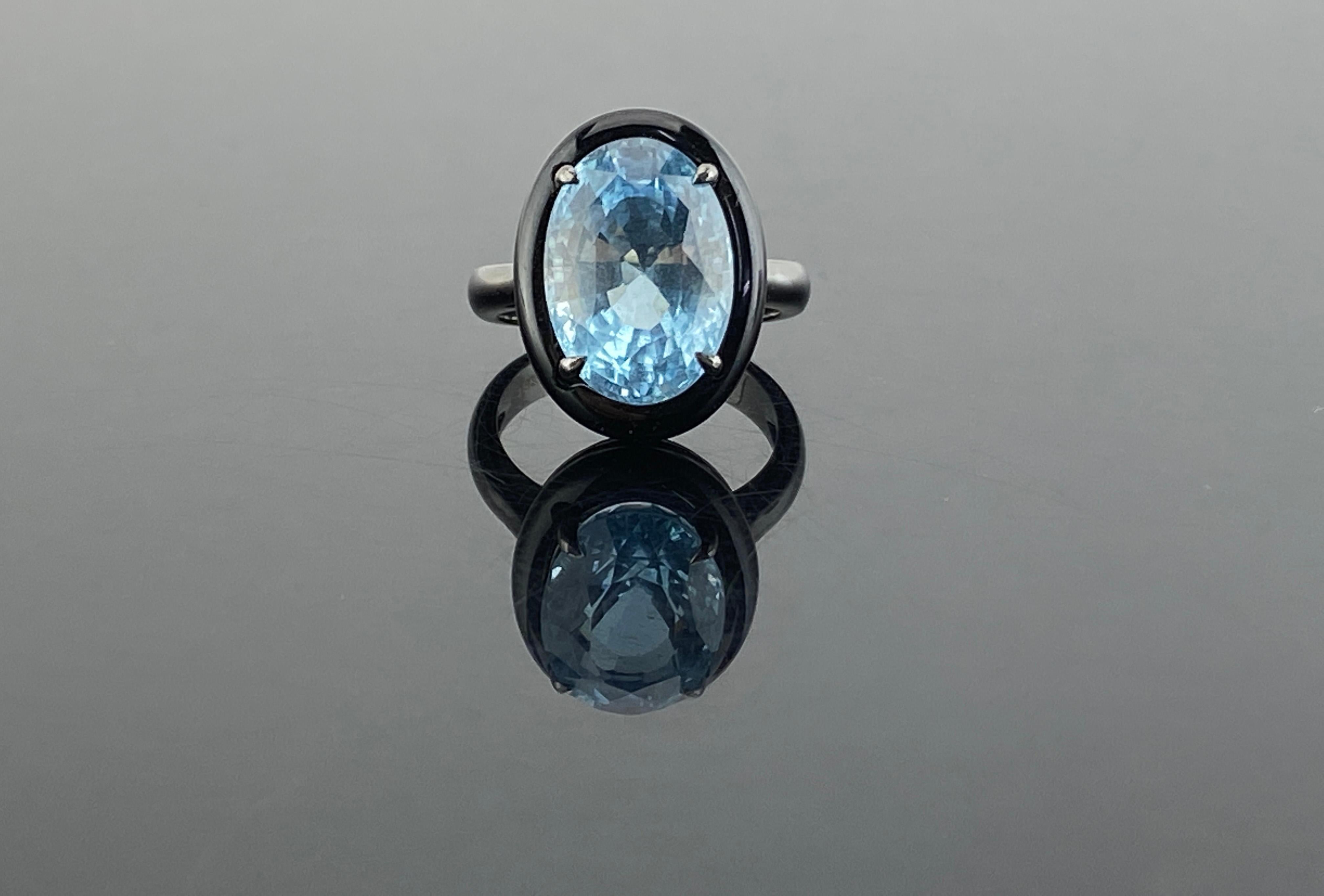 Art Deco Certified 7.76 Aquamarine And Black Onyx Cocktail Ring Set I8K Black Gold  For Sale